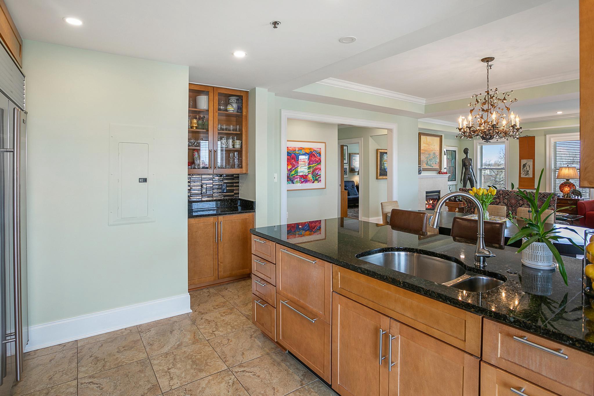 1882 Columbia Rd NW 403