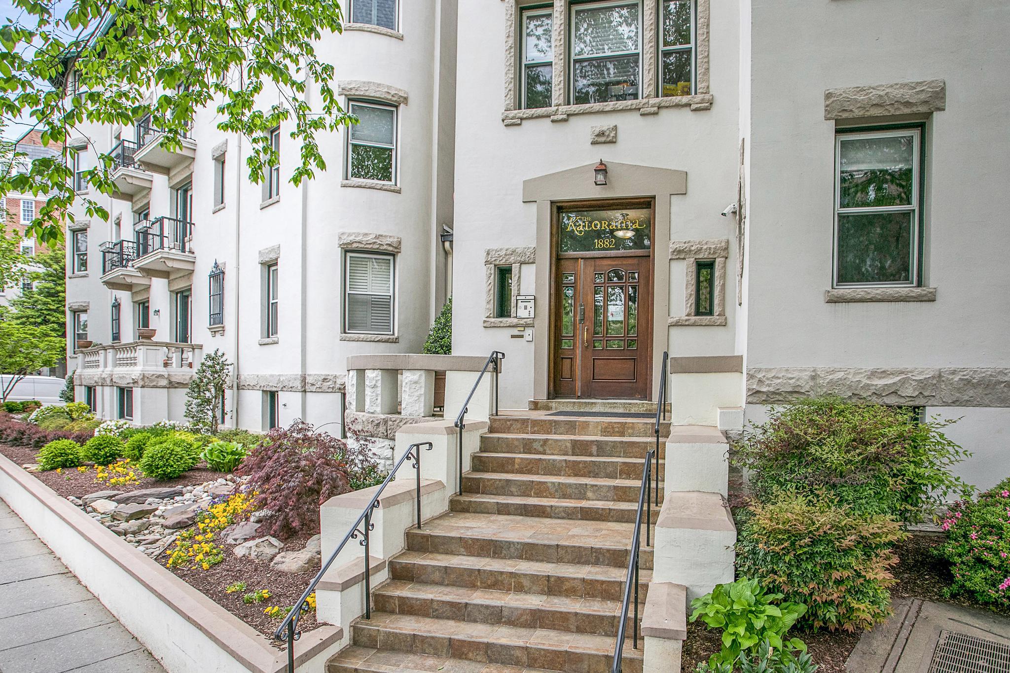 1882 Columbia Rd NW 403