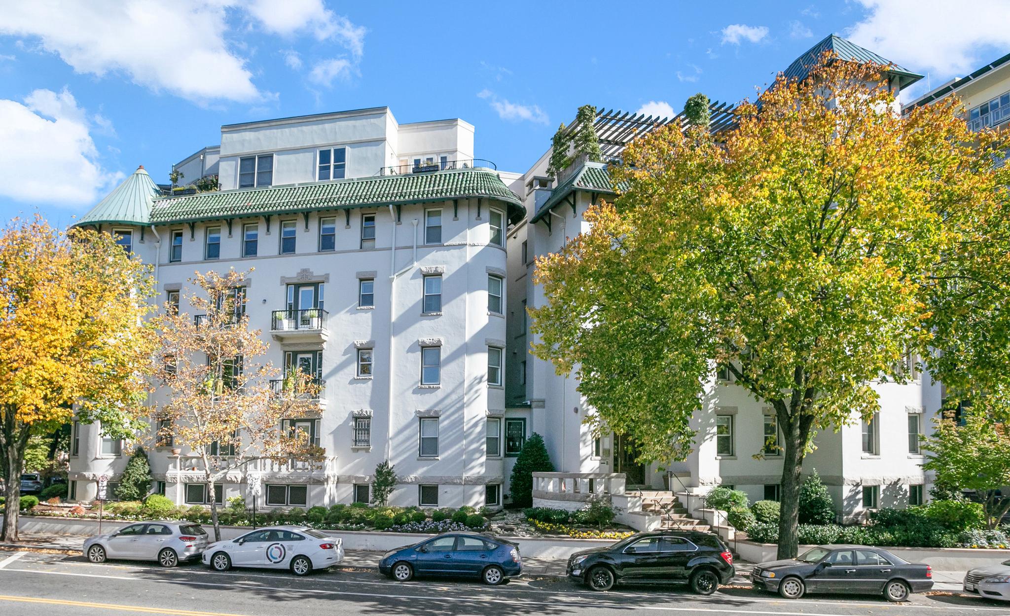 1882 Columbia Rd NW 403