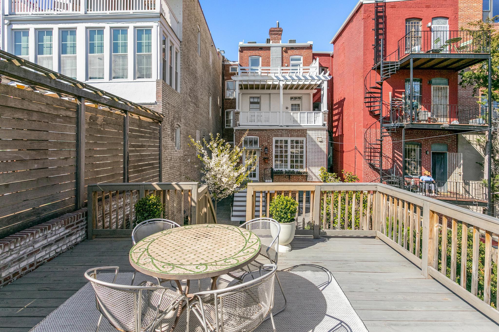 1852 Wyoming Avenue NW 