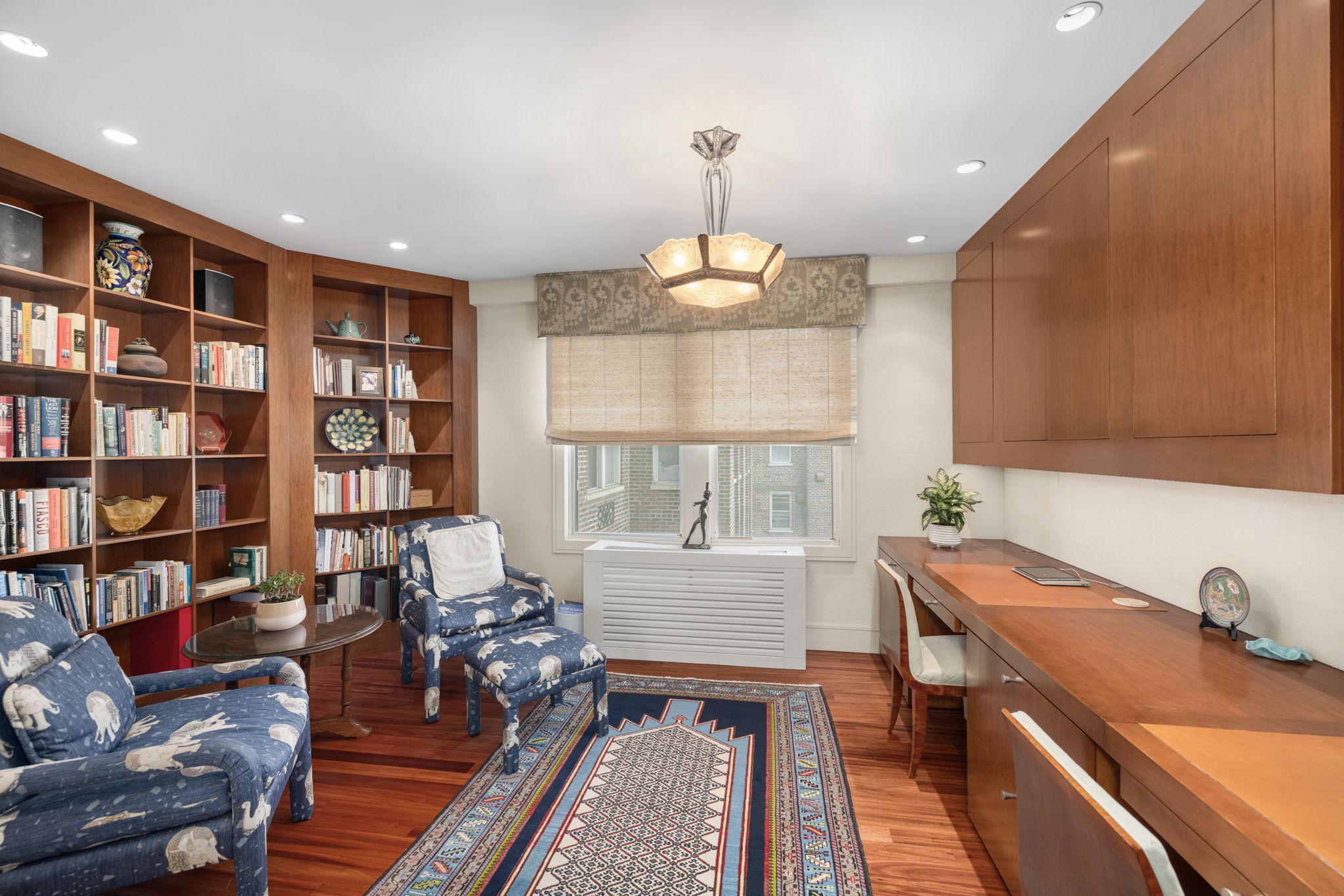 4000 Cathedral Avenue NW 604B