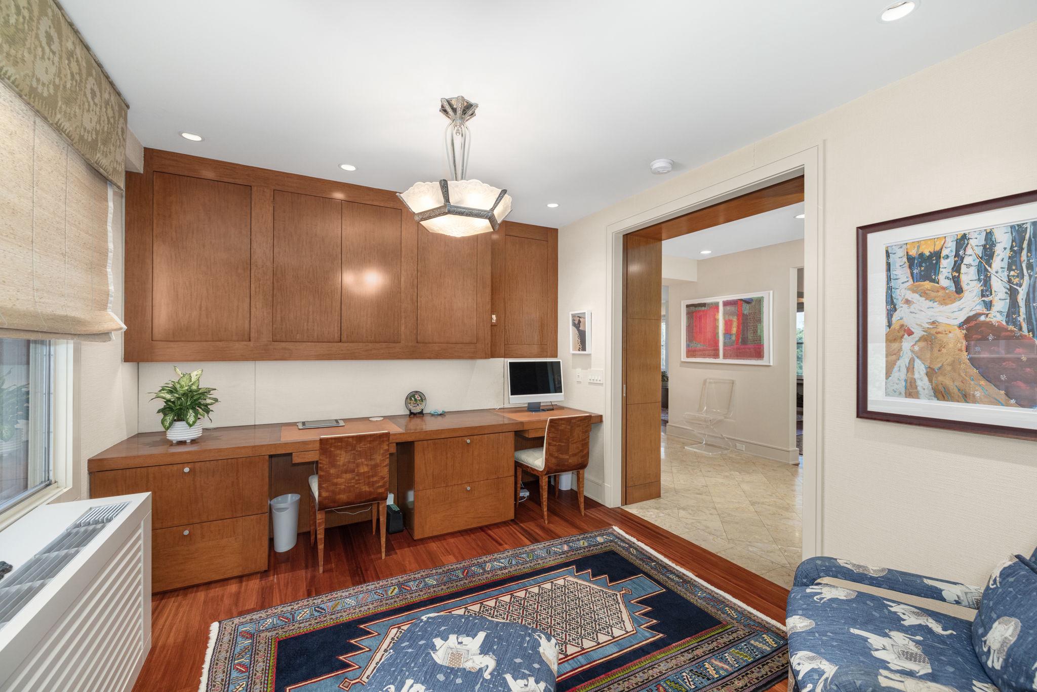 4000 Cathedral Avenue NW 604B