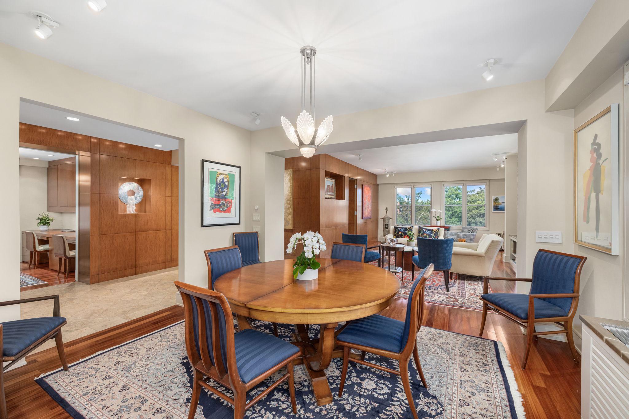 4000 Cathedral Avenue NW 604B