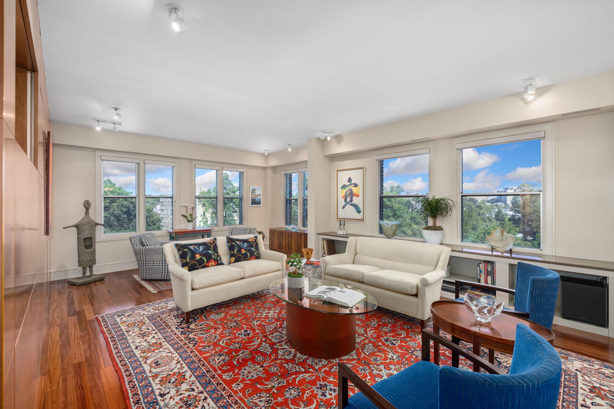 4000 Cathedral Avenue NW 604B