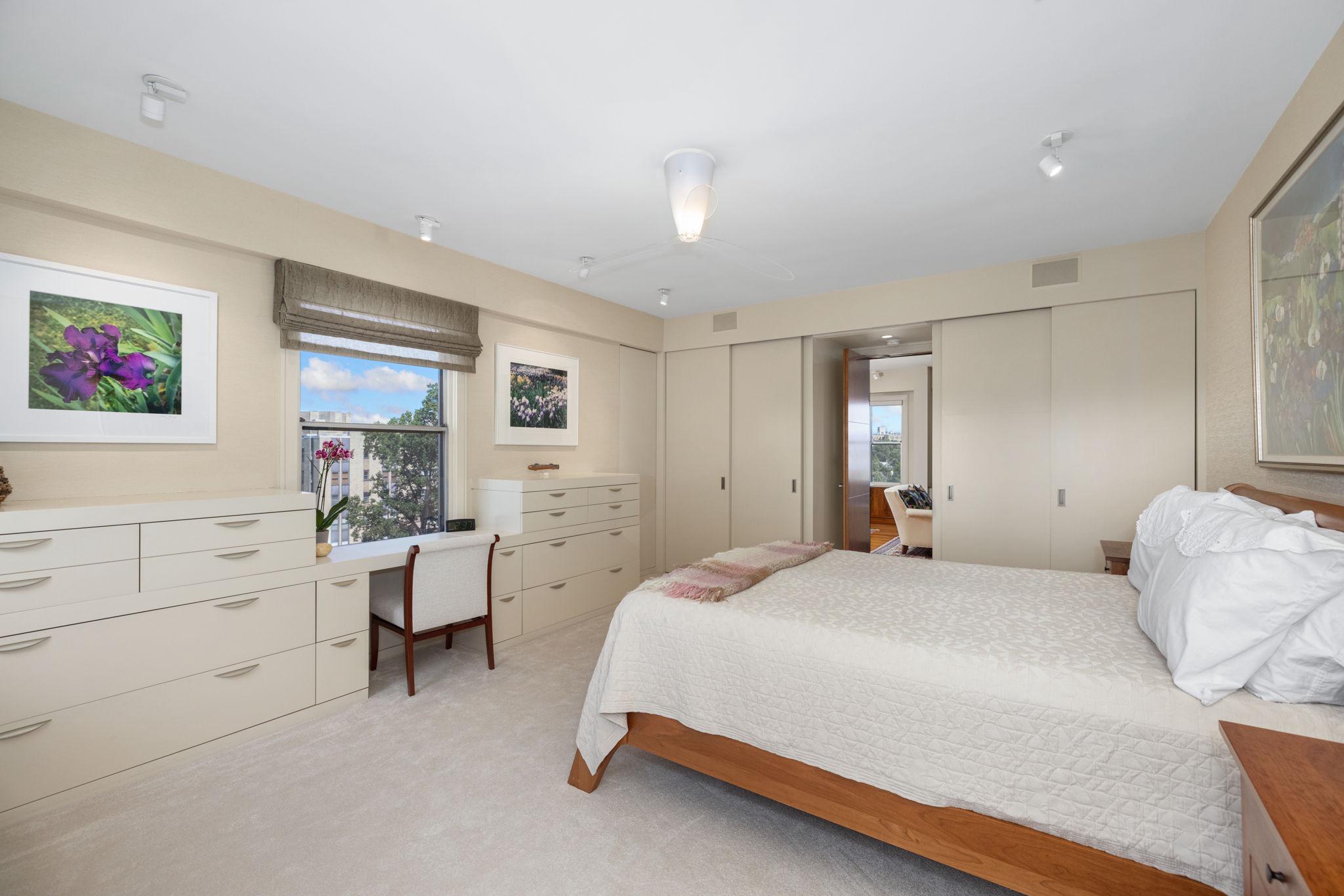 4000 Cathedral Avenue NW 604B