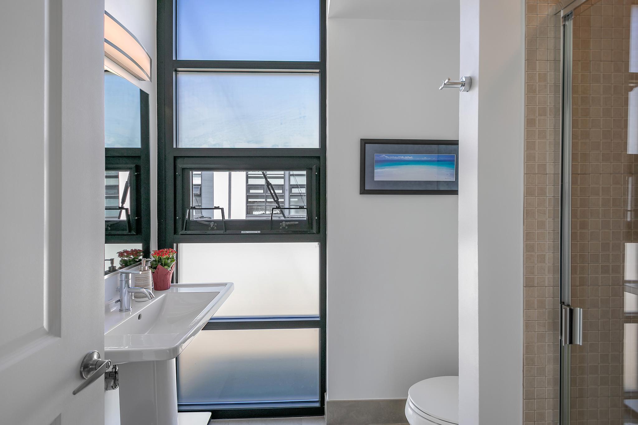 2125 14th Street NW 318W