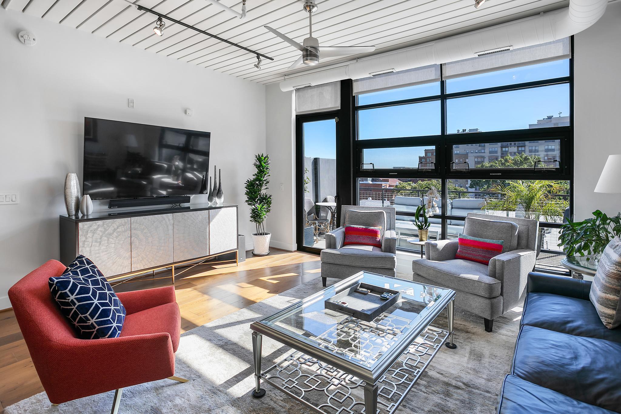 2125 14th Street NW 318W