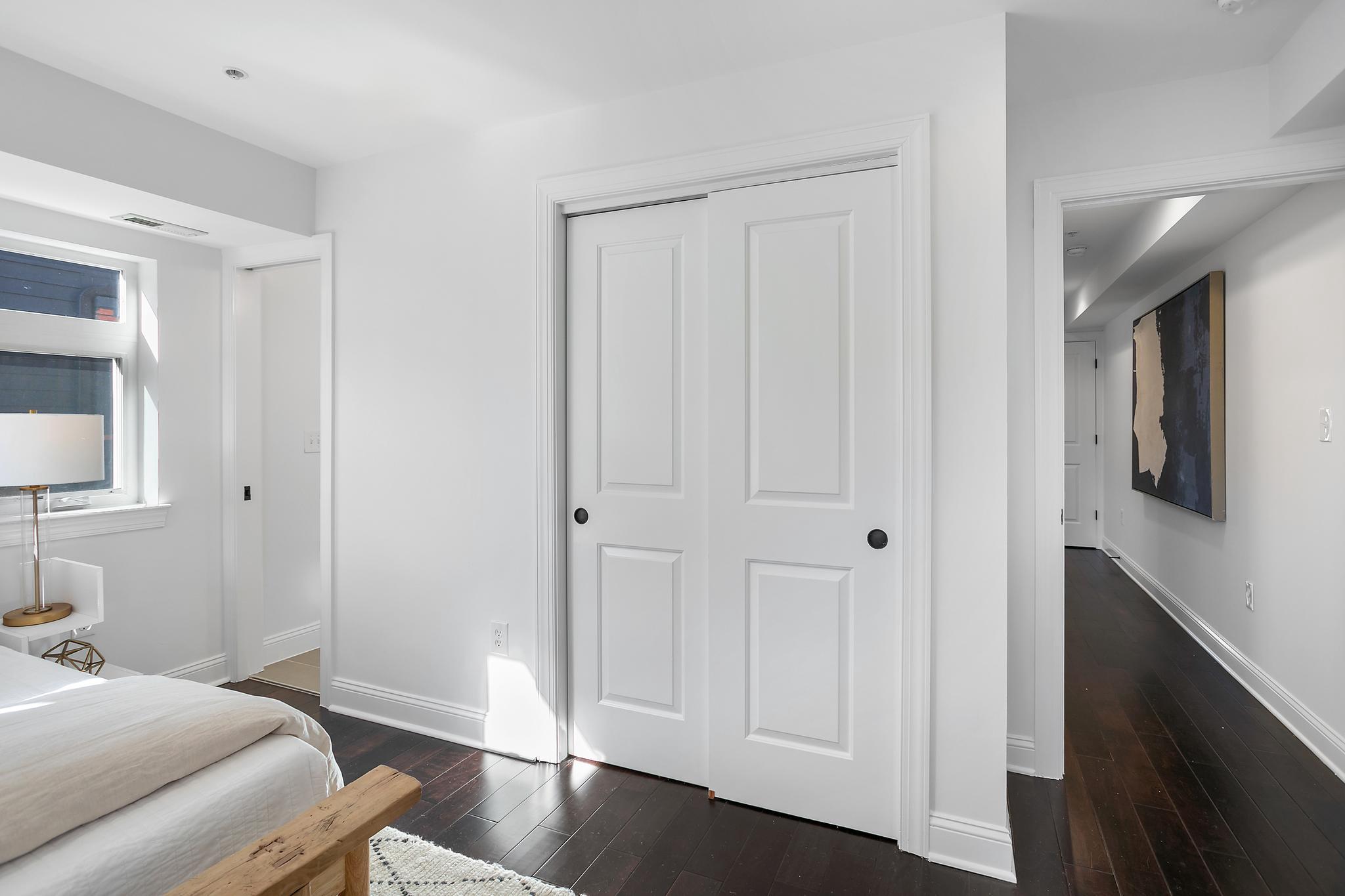 1433 K Street SE 202