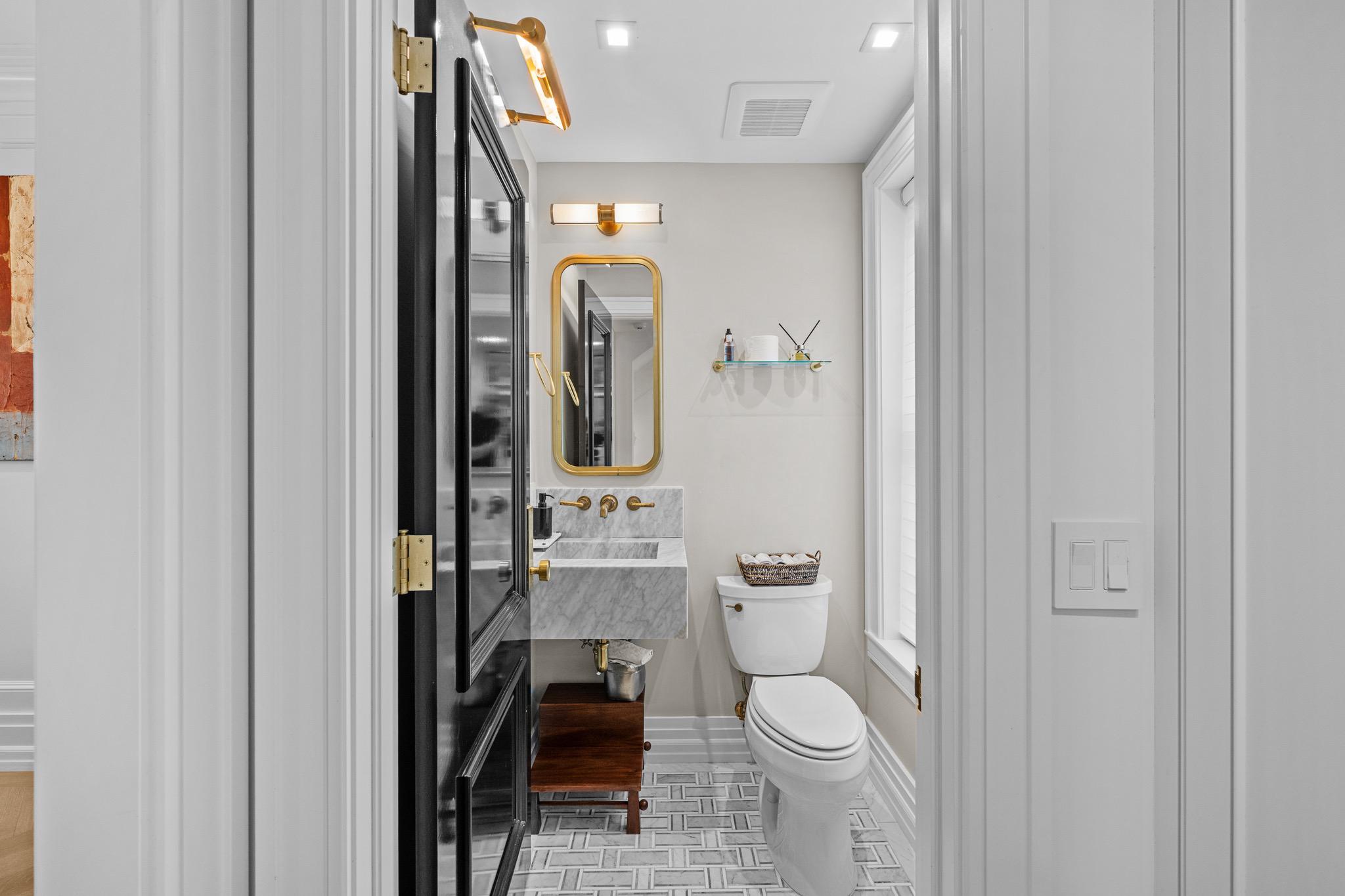 1524 Swann Street NW