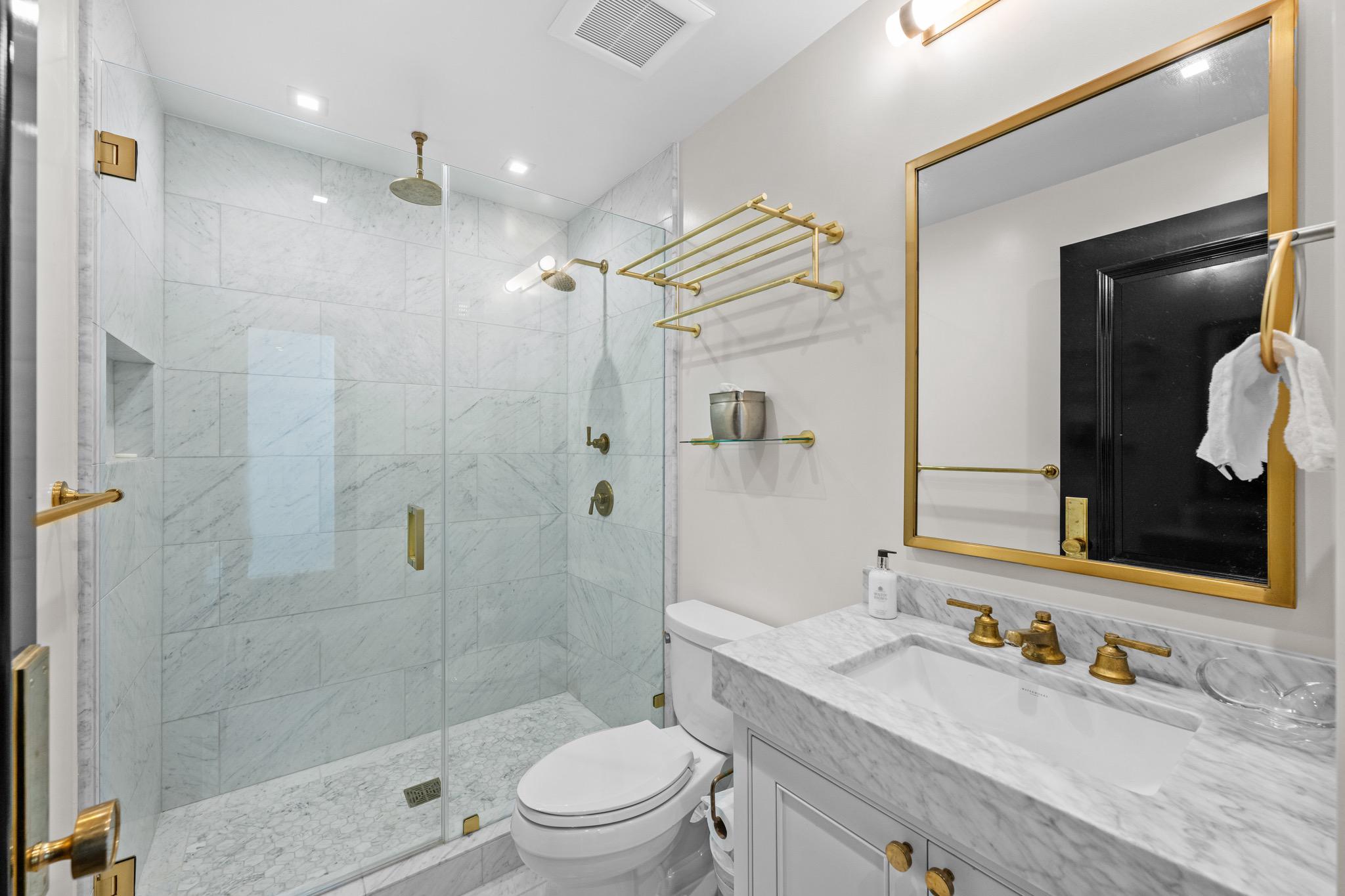 1524 Swann Street NW