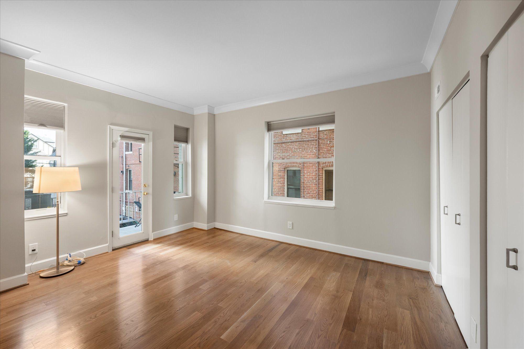 2127 California Street NW Unit# 204