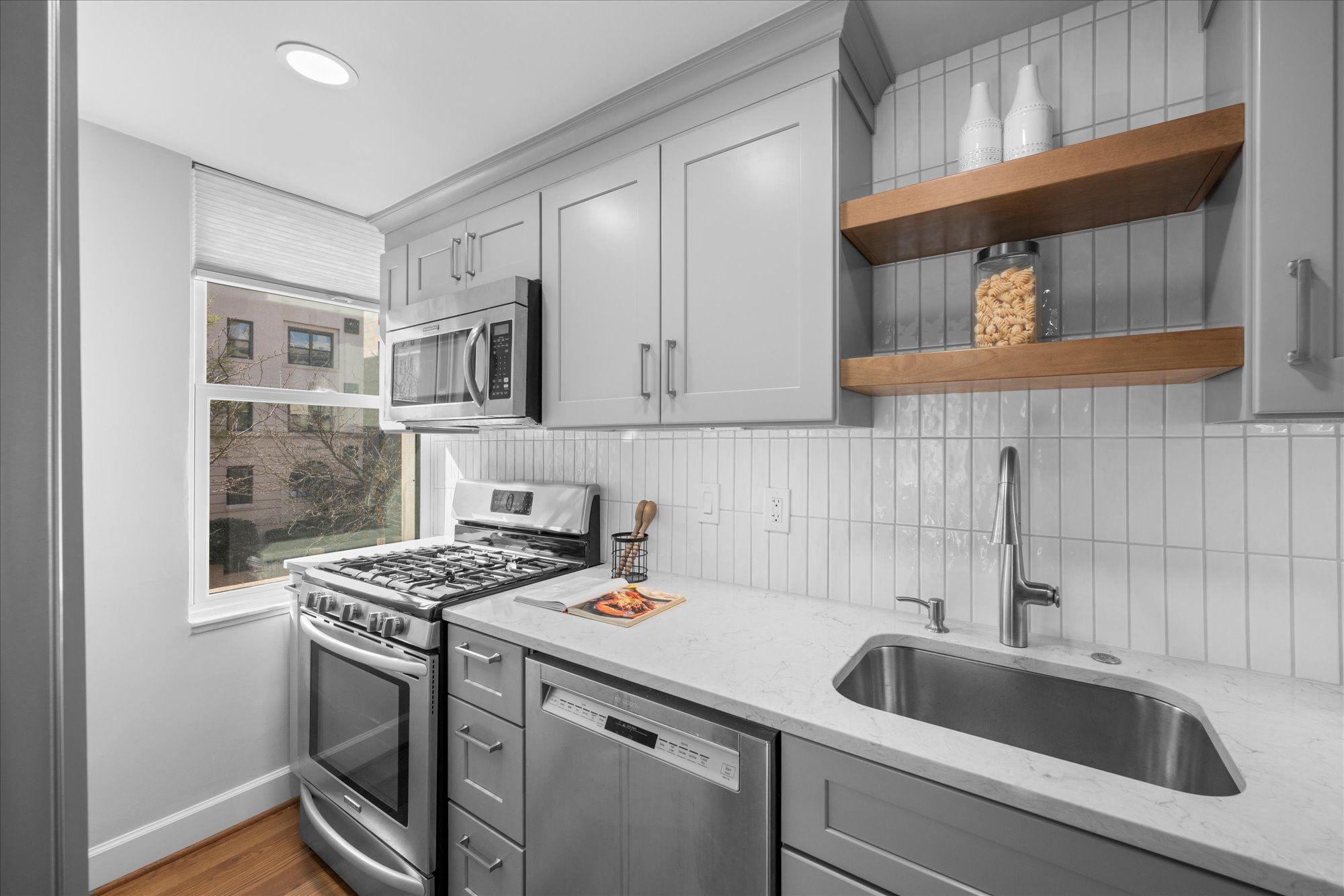 2127 California Street NW Unit# 204