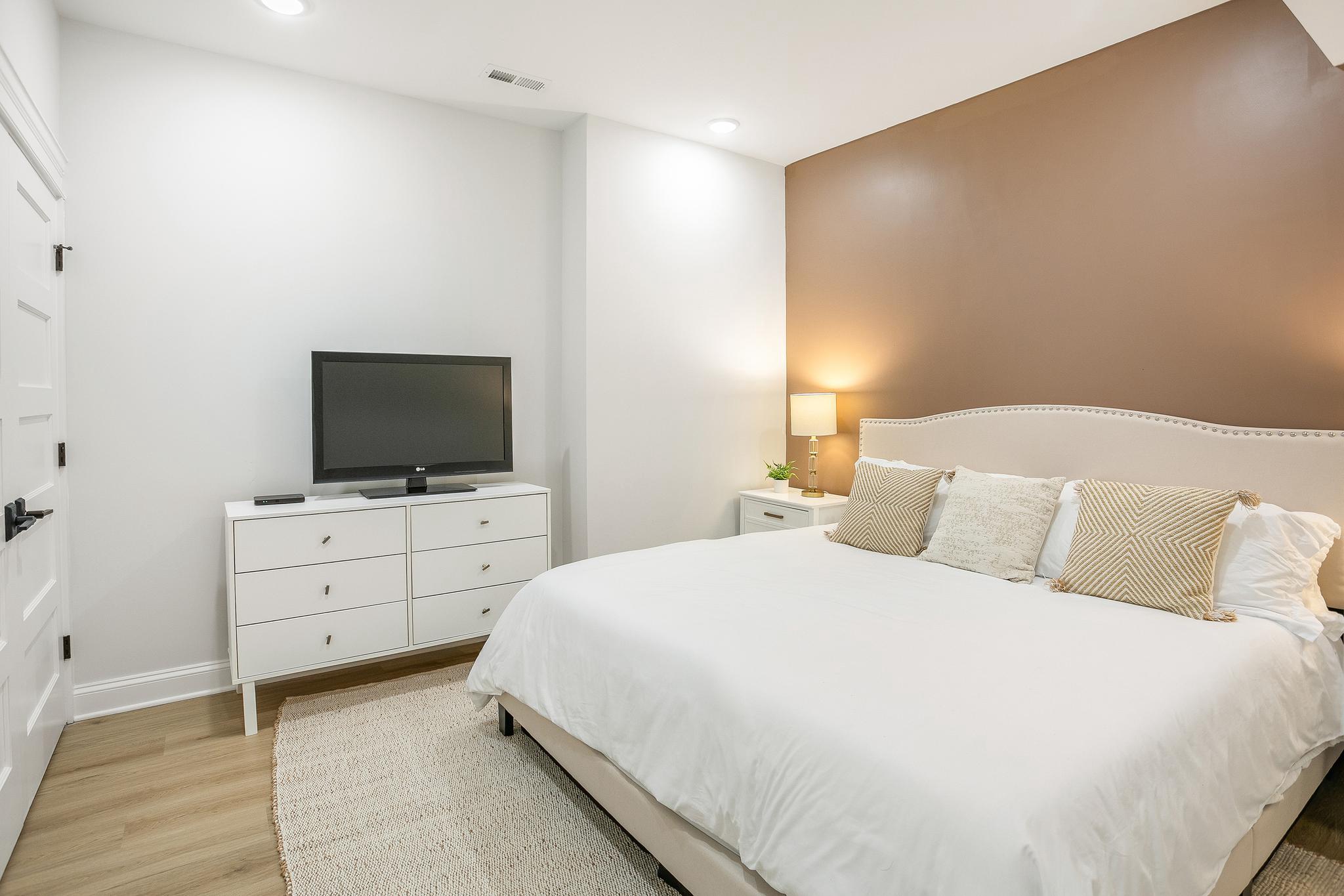 3569 Warder Street NW Unit# 5