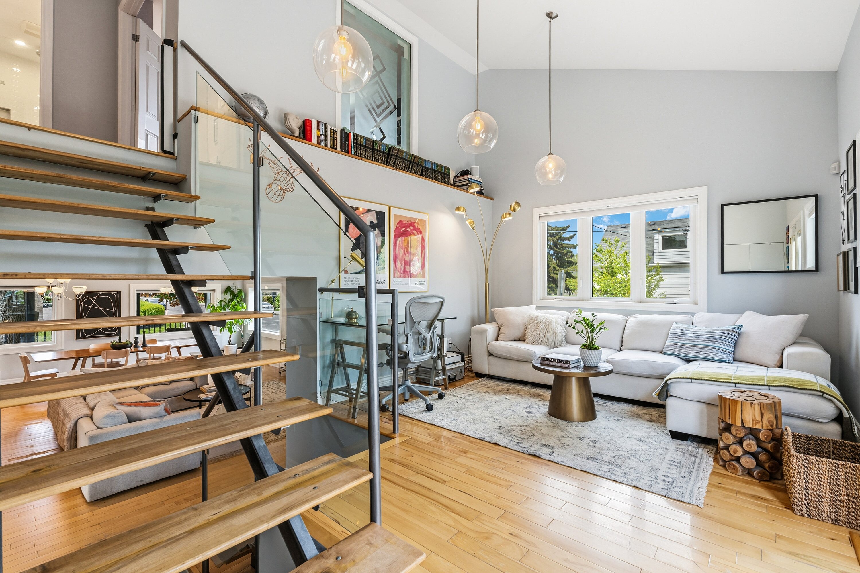 65 Meighen Ave