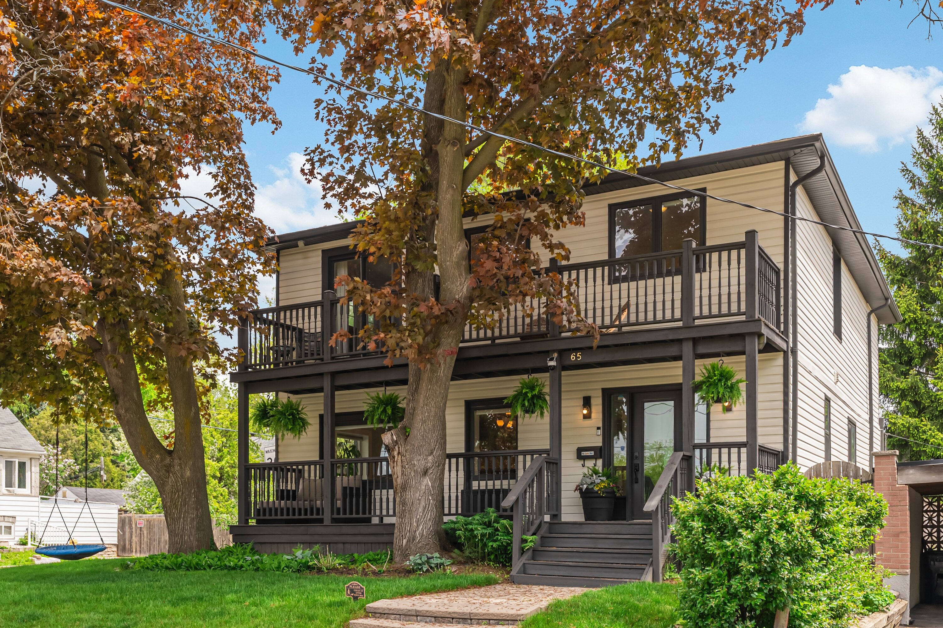 65 Meighen Ave