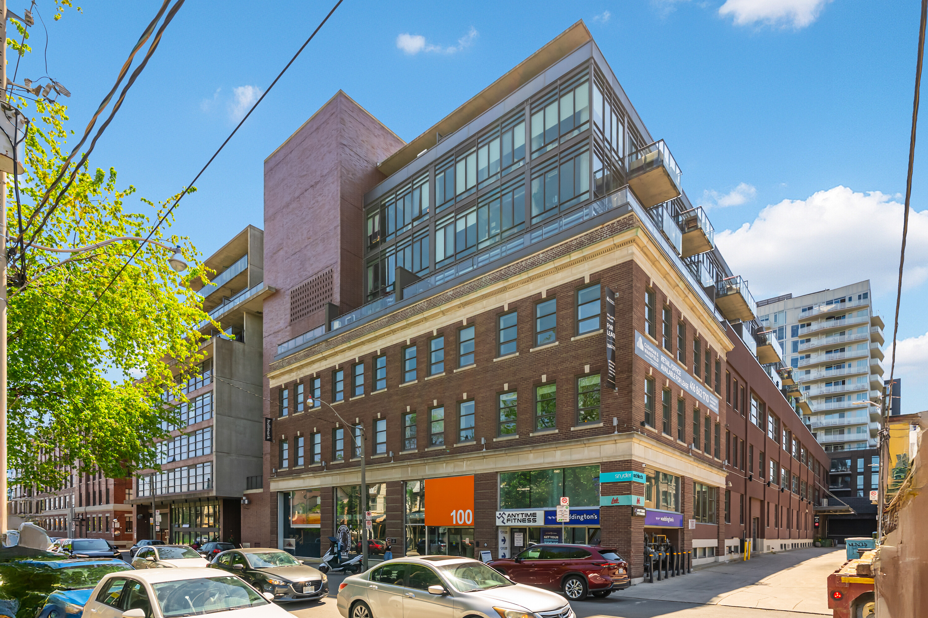 90 Broadview Ave  629