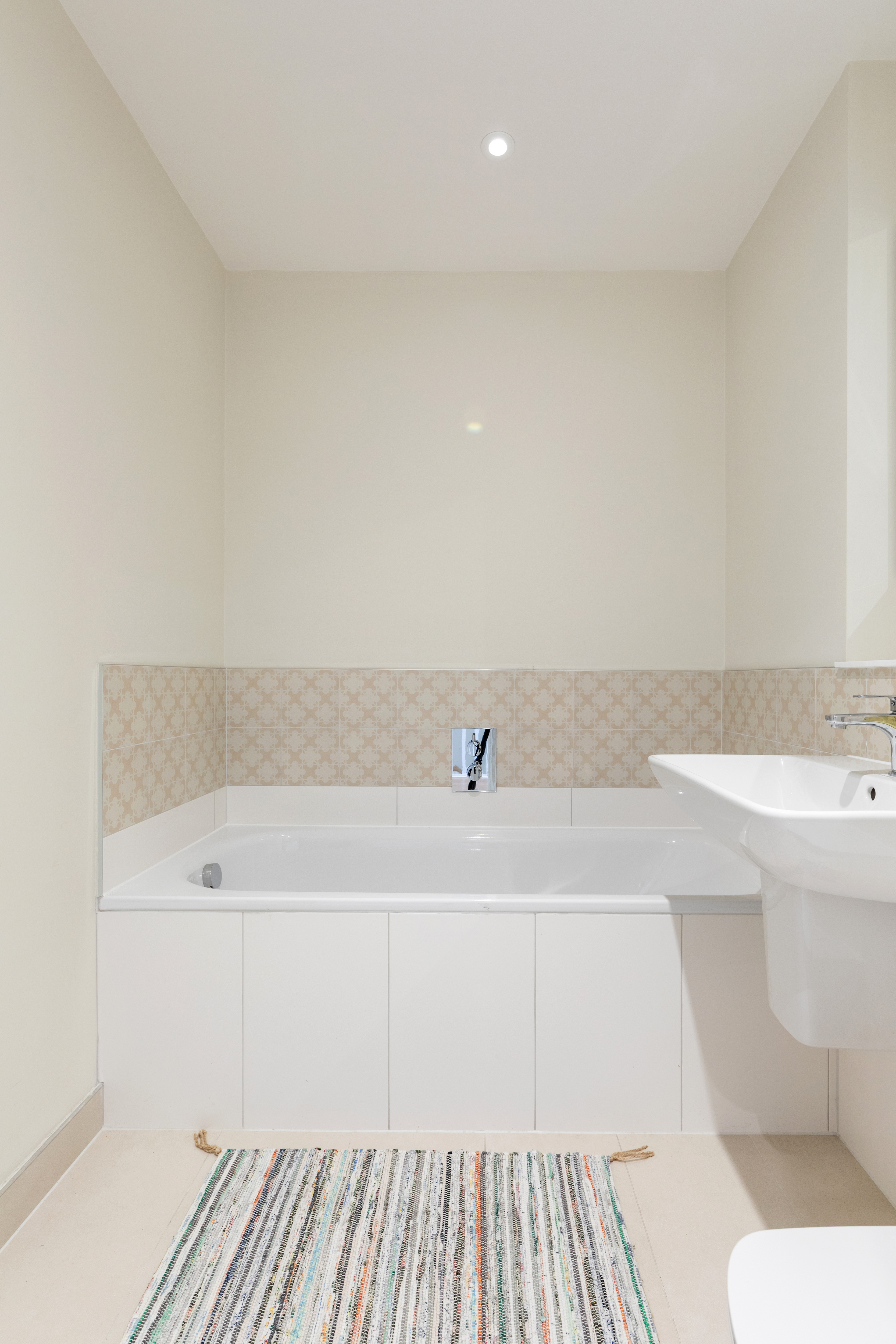 12 Woodward Chase Glencairn Gate