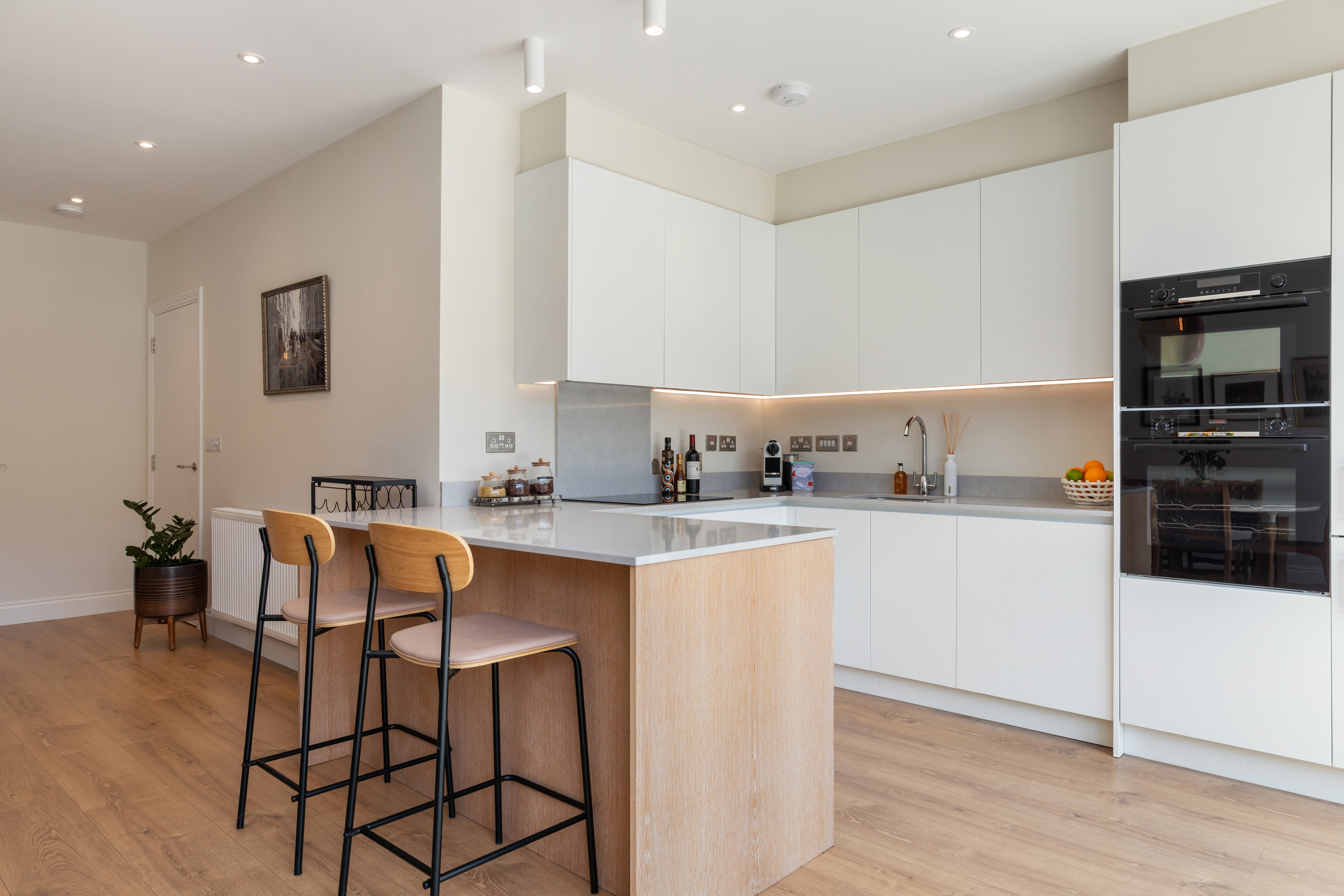12 Woodward Chase Glencairn Gate