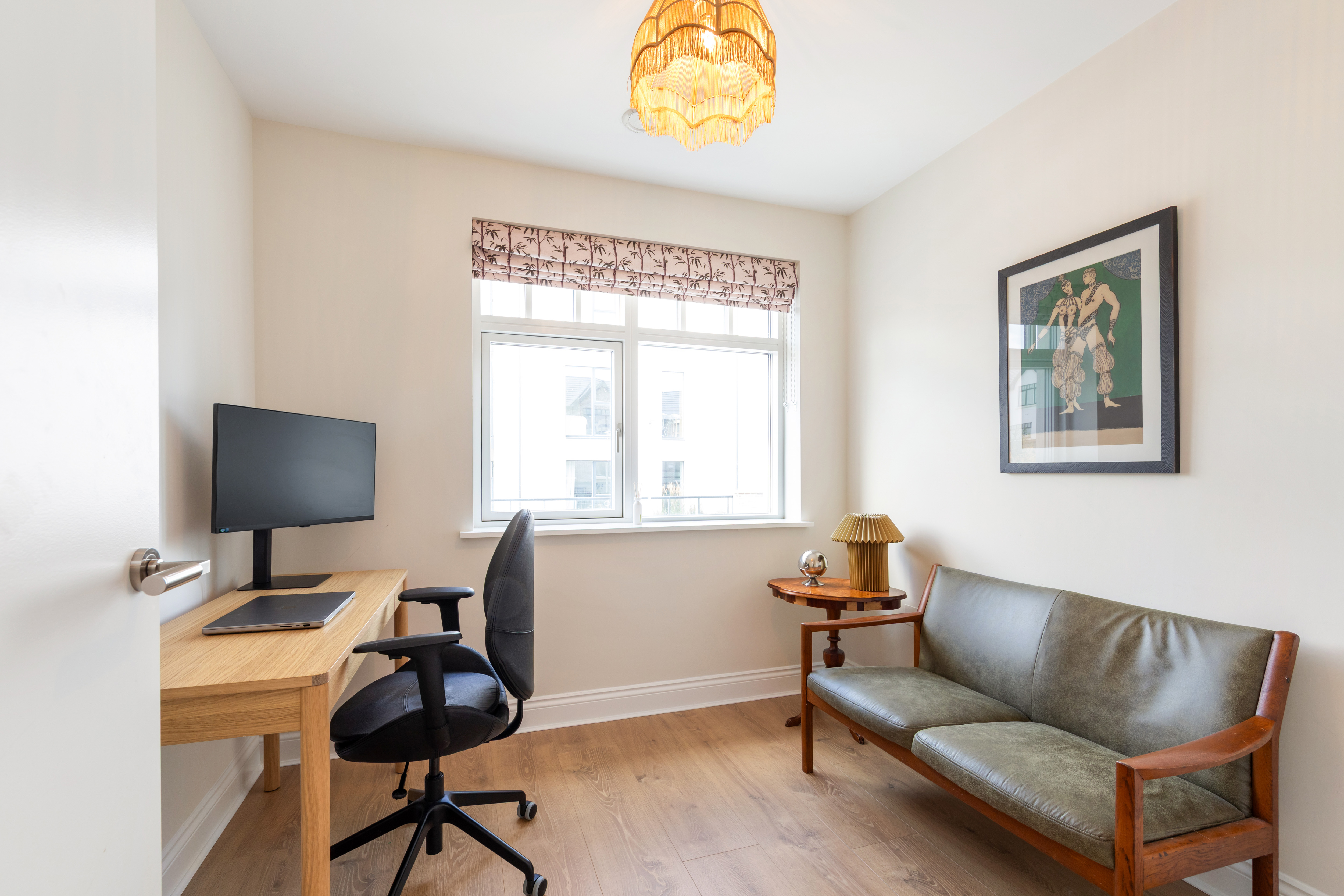 12 Woodward Chase Glencairn Gate
