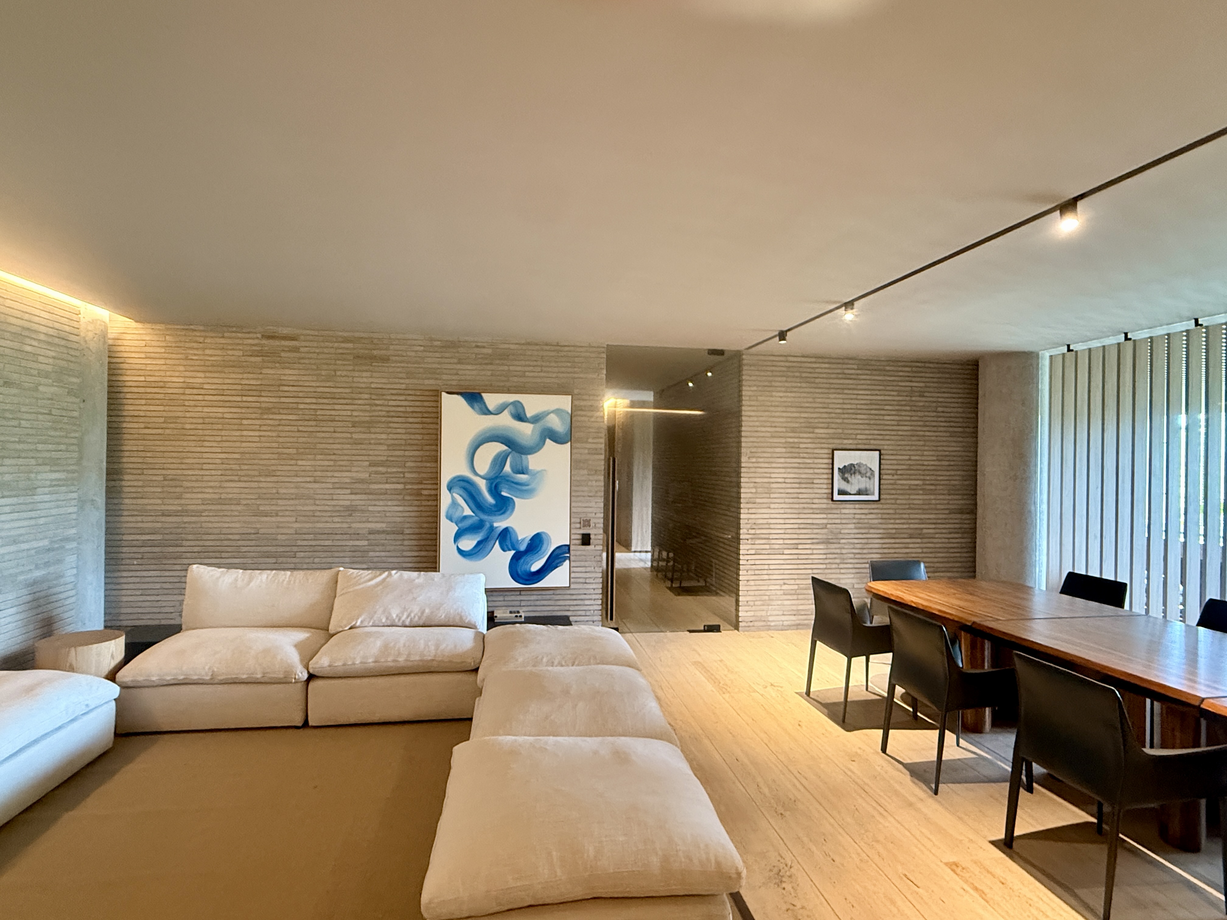 THE RESERVE APARTMENT