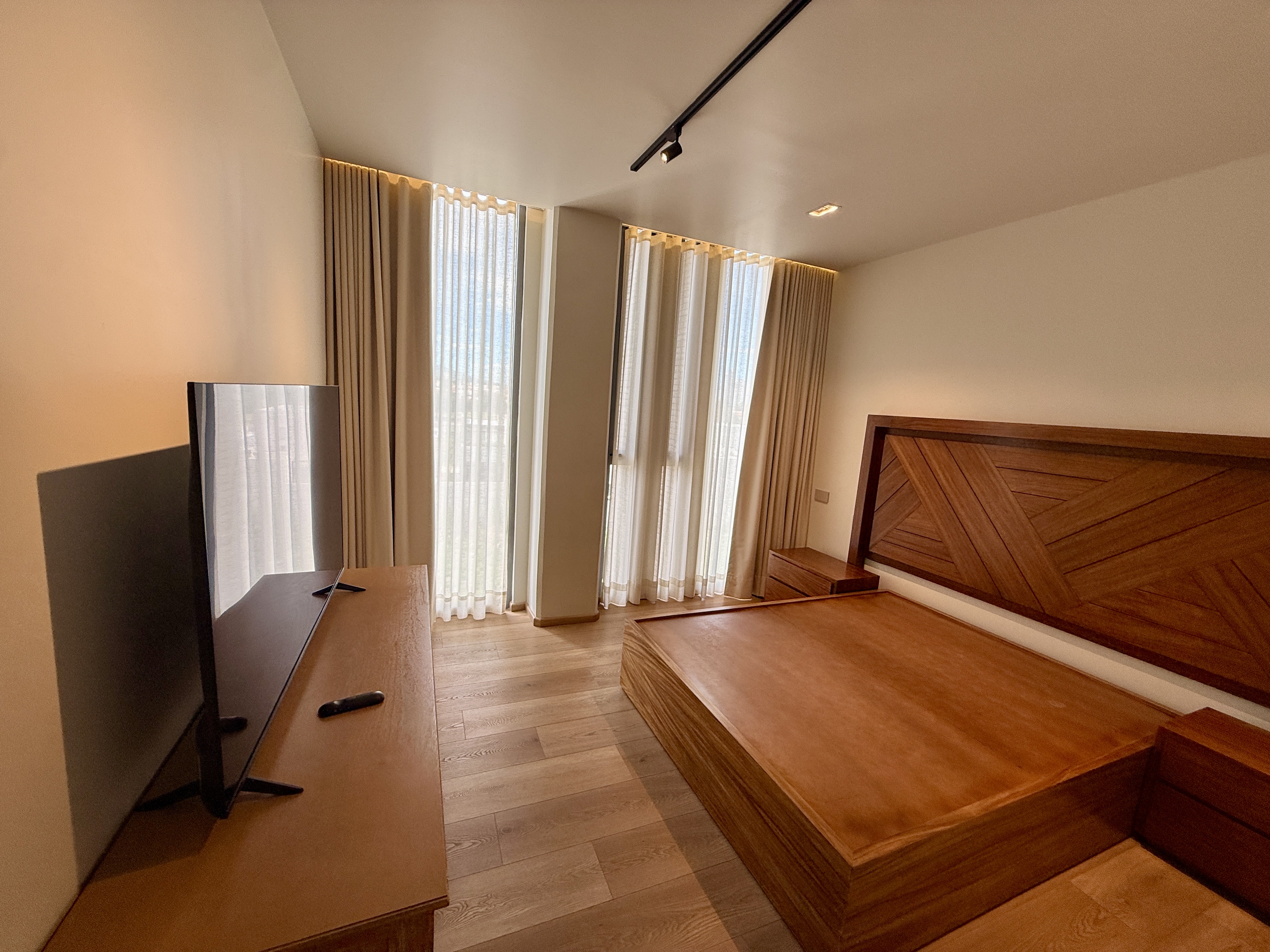 THE RESERVE APARTMENT