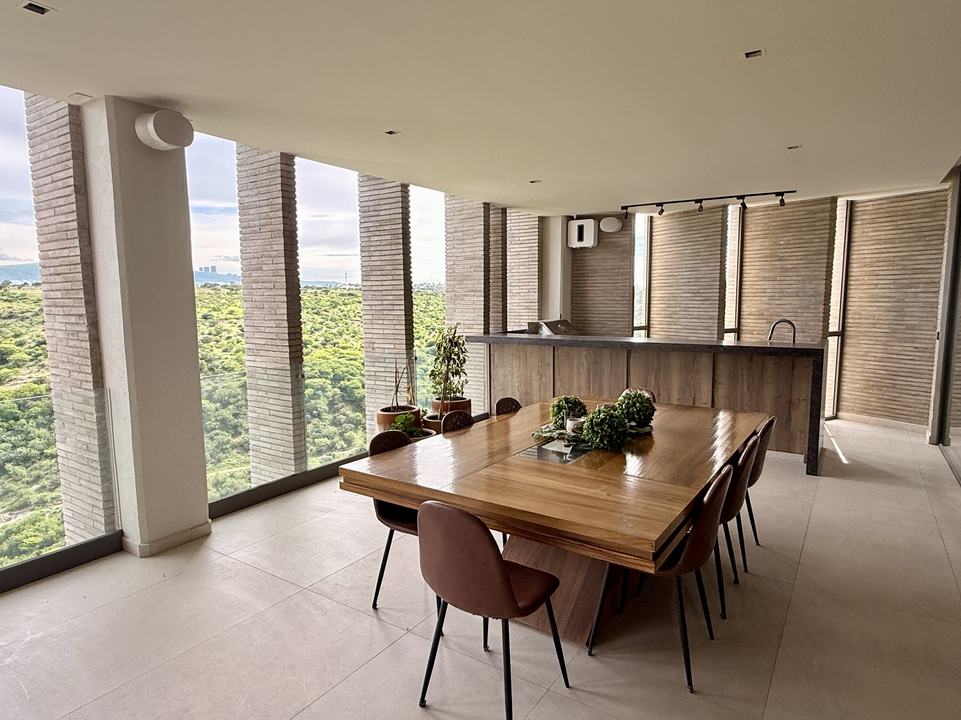 THE RESERVE APARTMENT