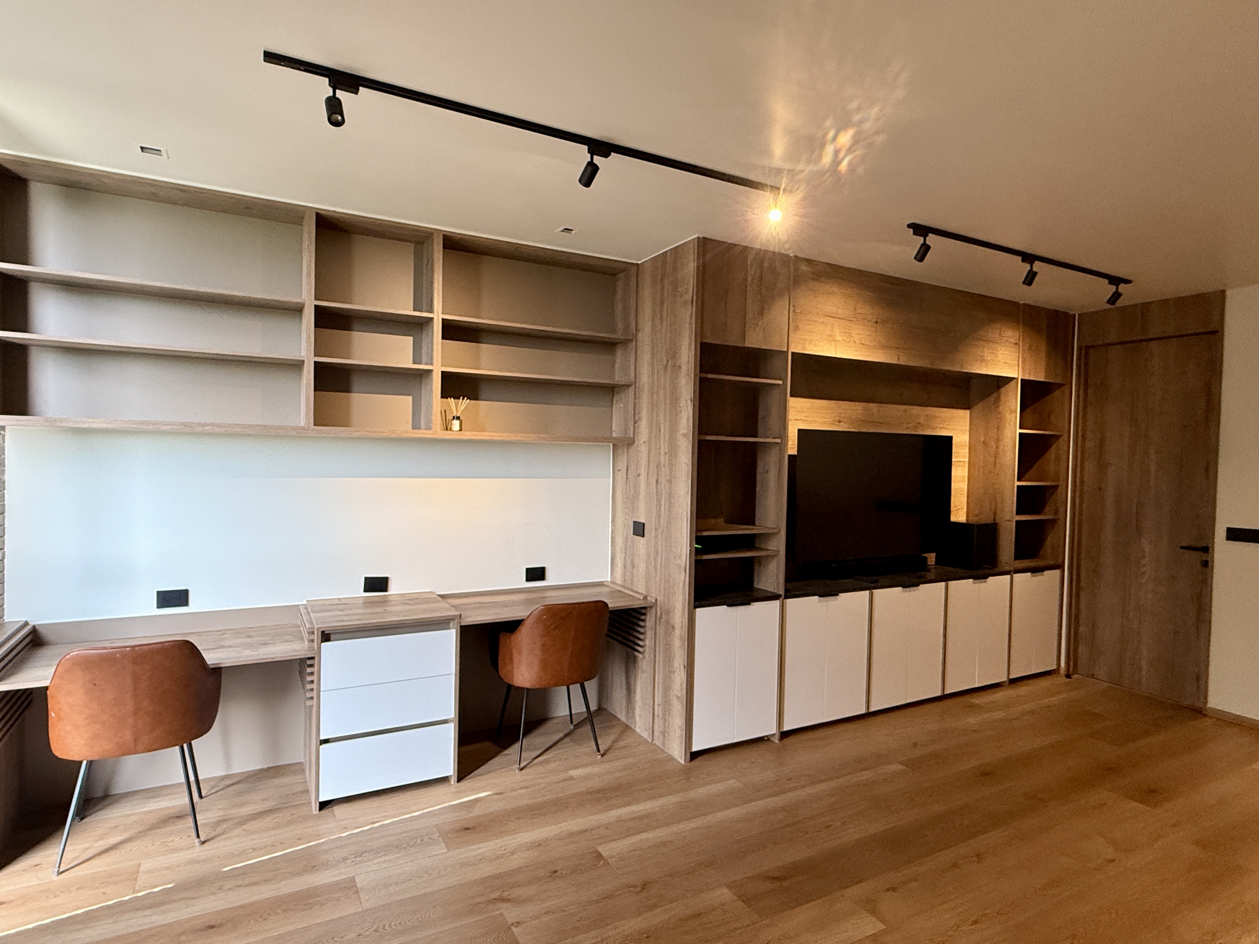 THE RESERVE APARTMENT