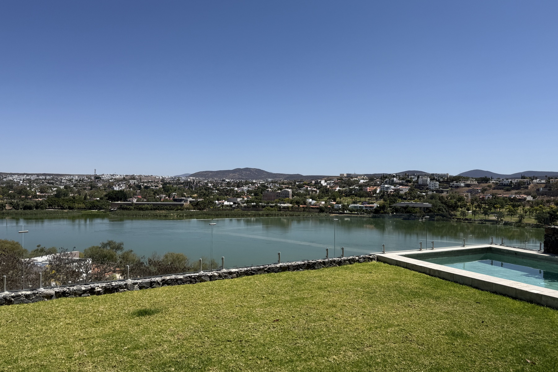 Casa Vista Lago Juriquilla