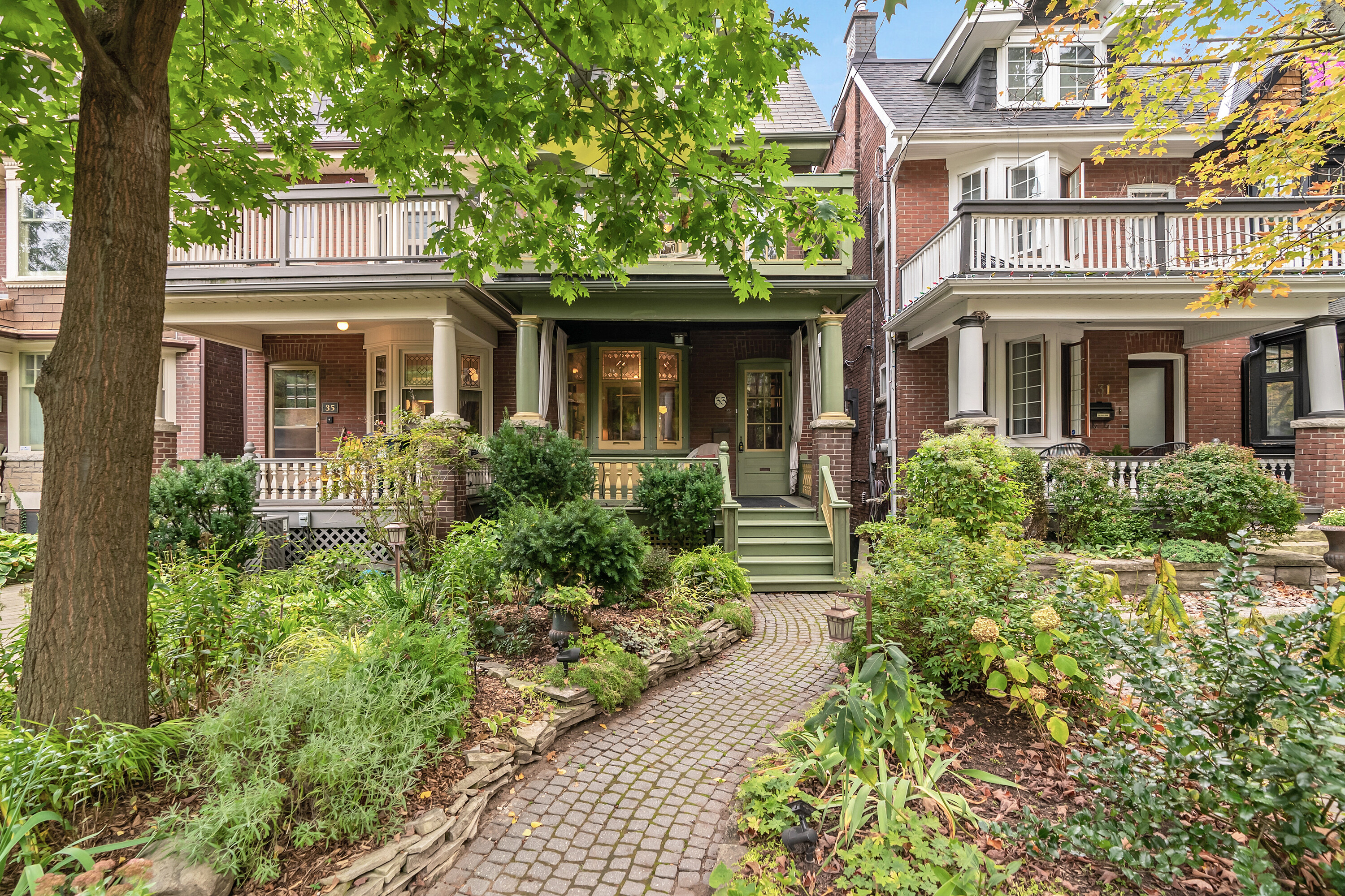 33 Fulton Ave