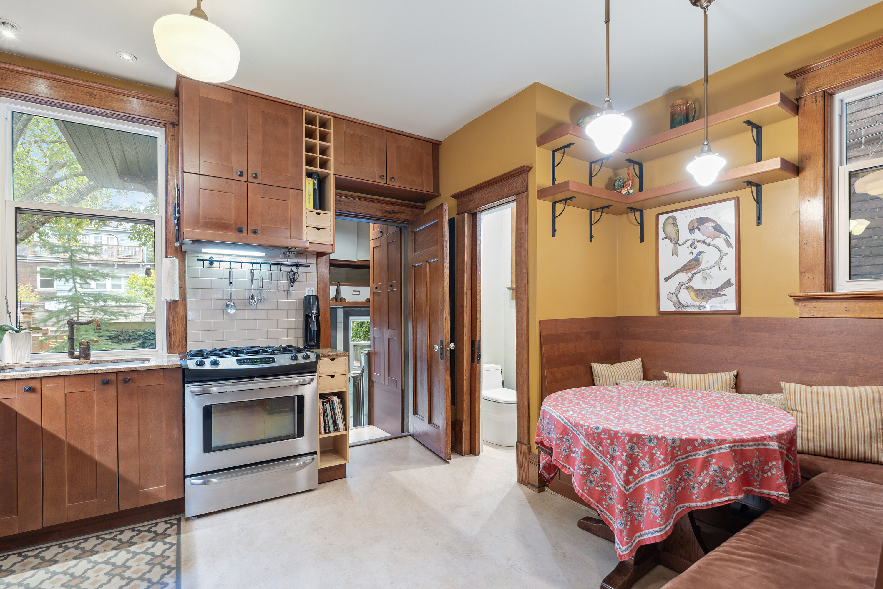 33 Fulton Ave