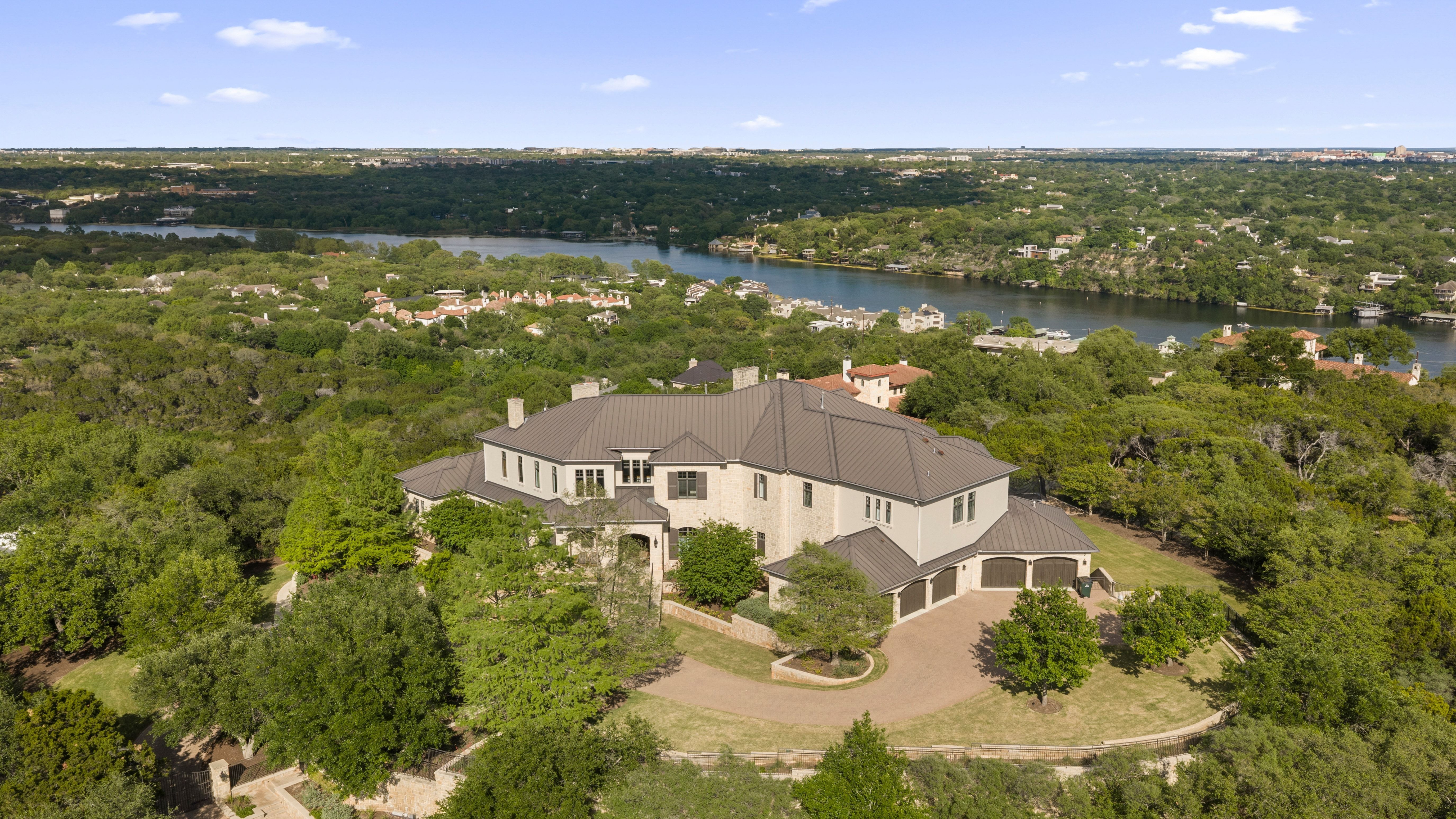 1415 Mount Larson Road 