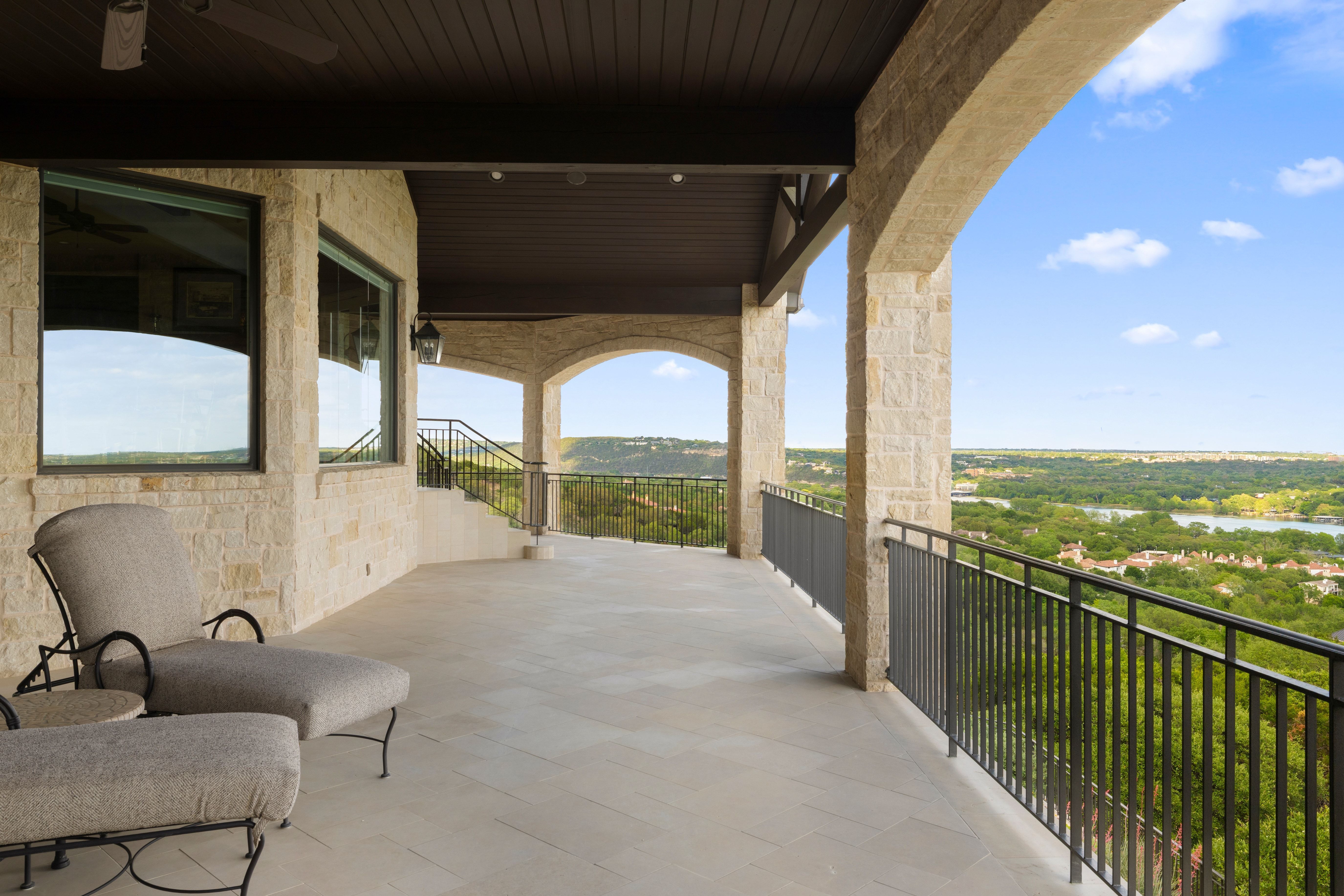 1415 Mount Larson Road 