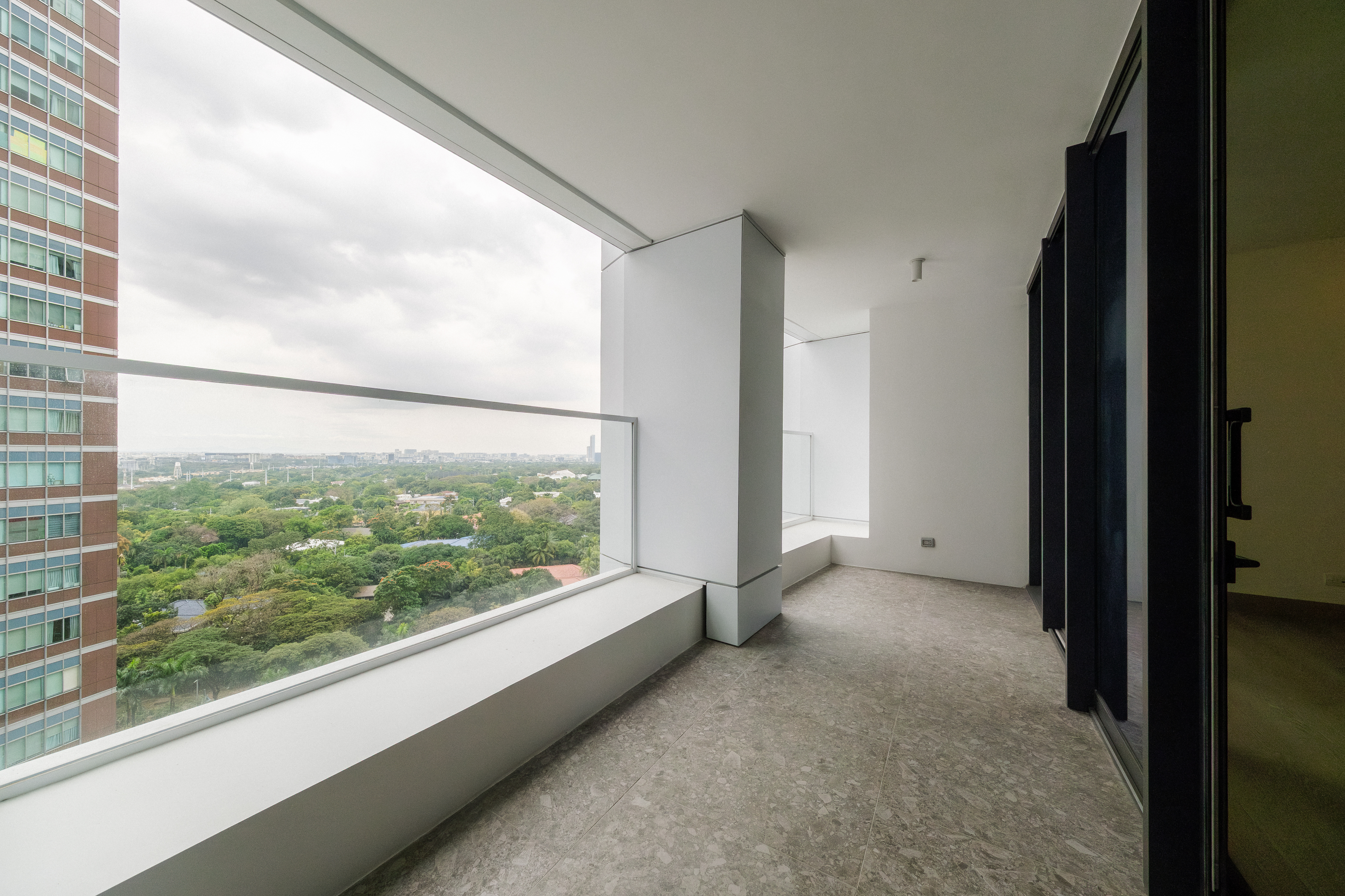 Aurelia Residences West Wing Premiere Bonifacio Global City