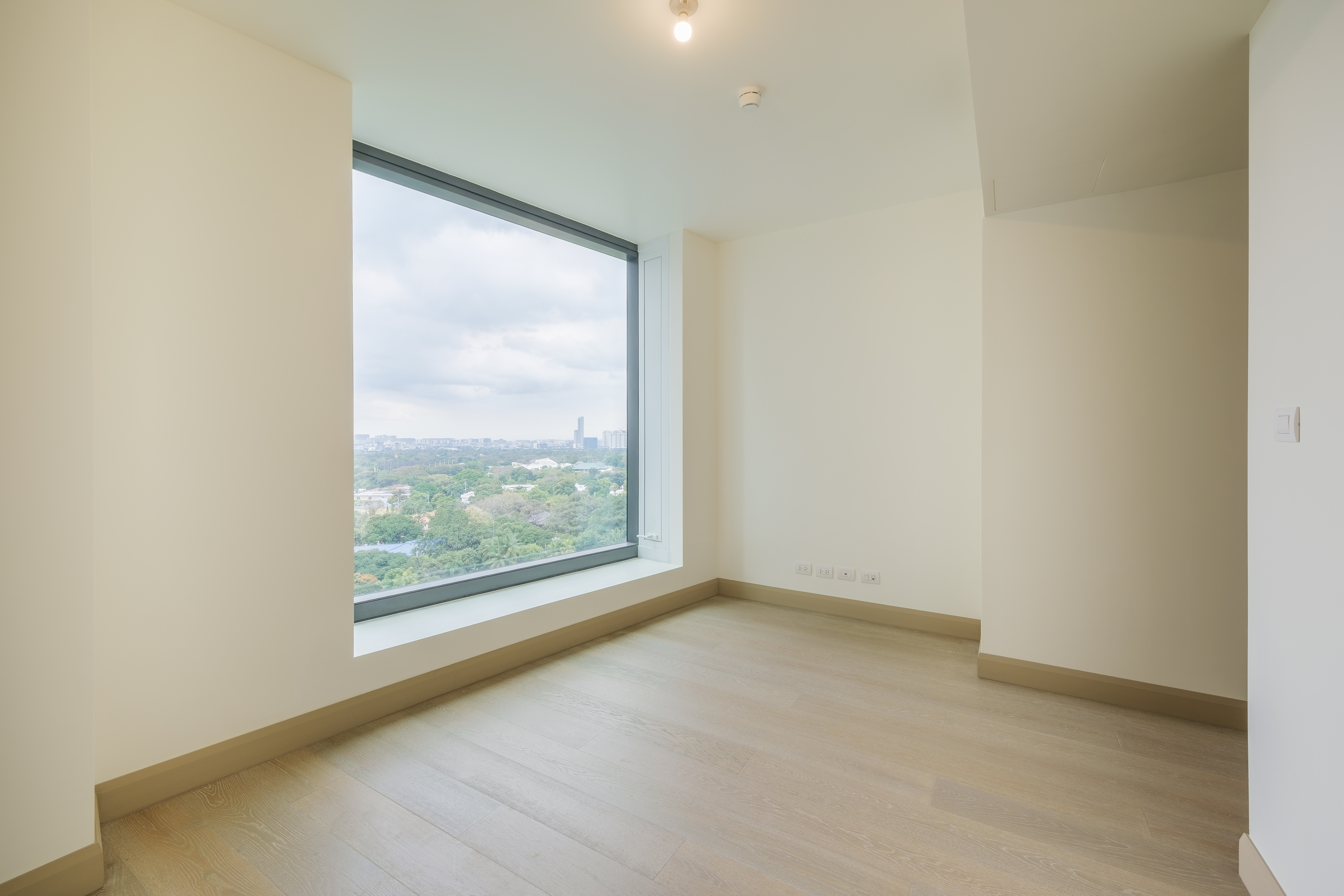 Aurelia Residences West Wing Premiere Bonifacio Global City
