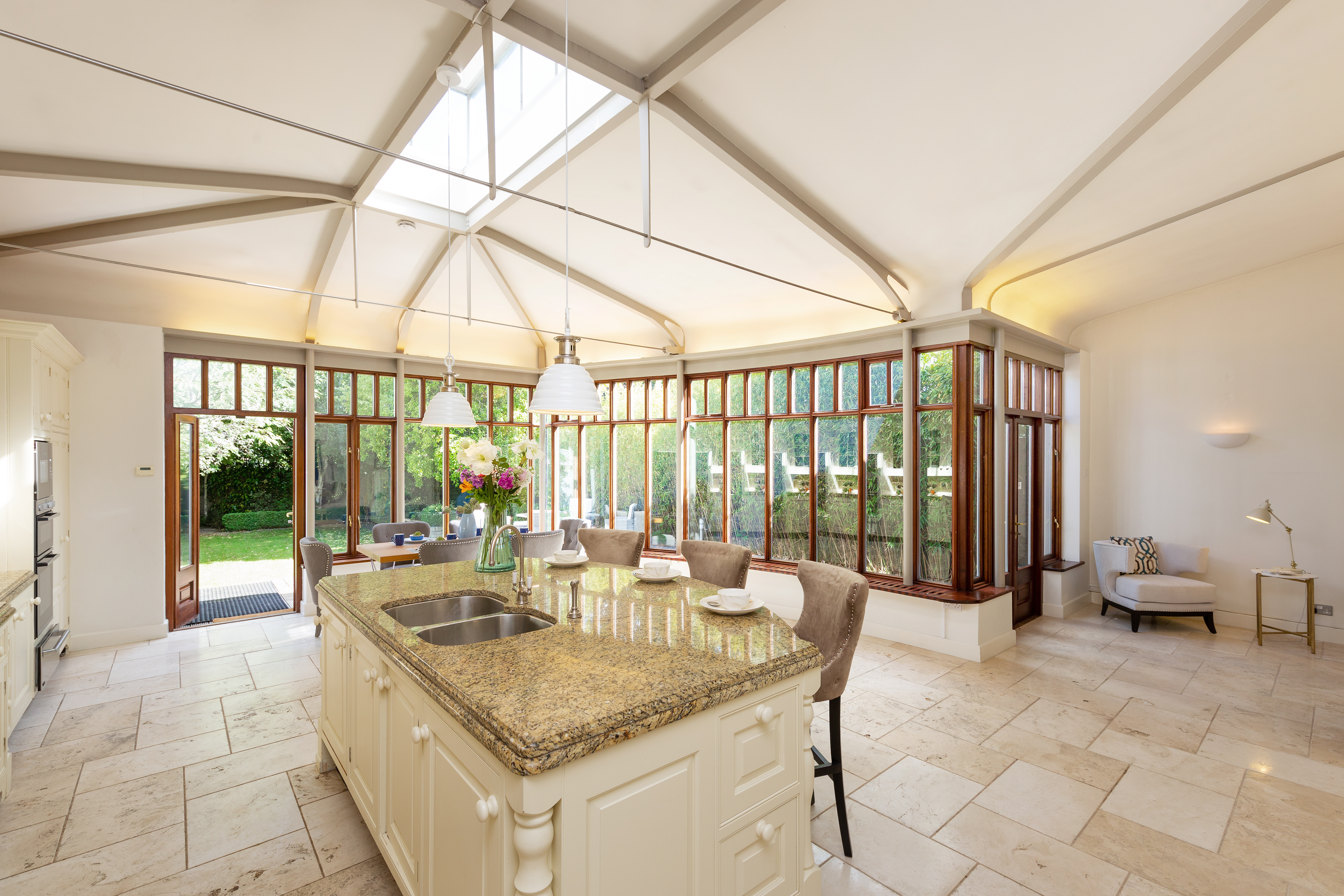 84 Ailesbury Road