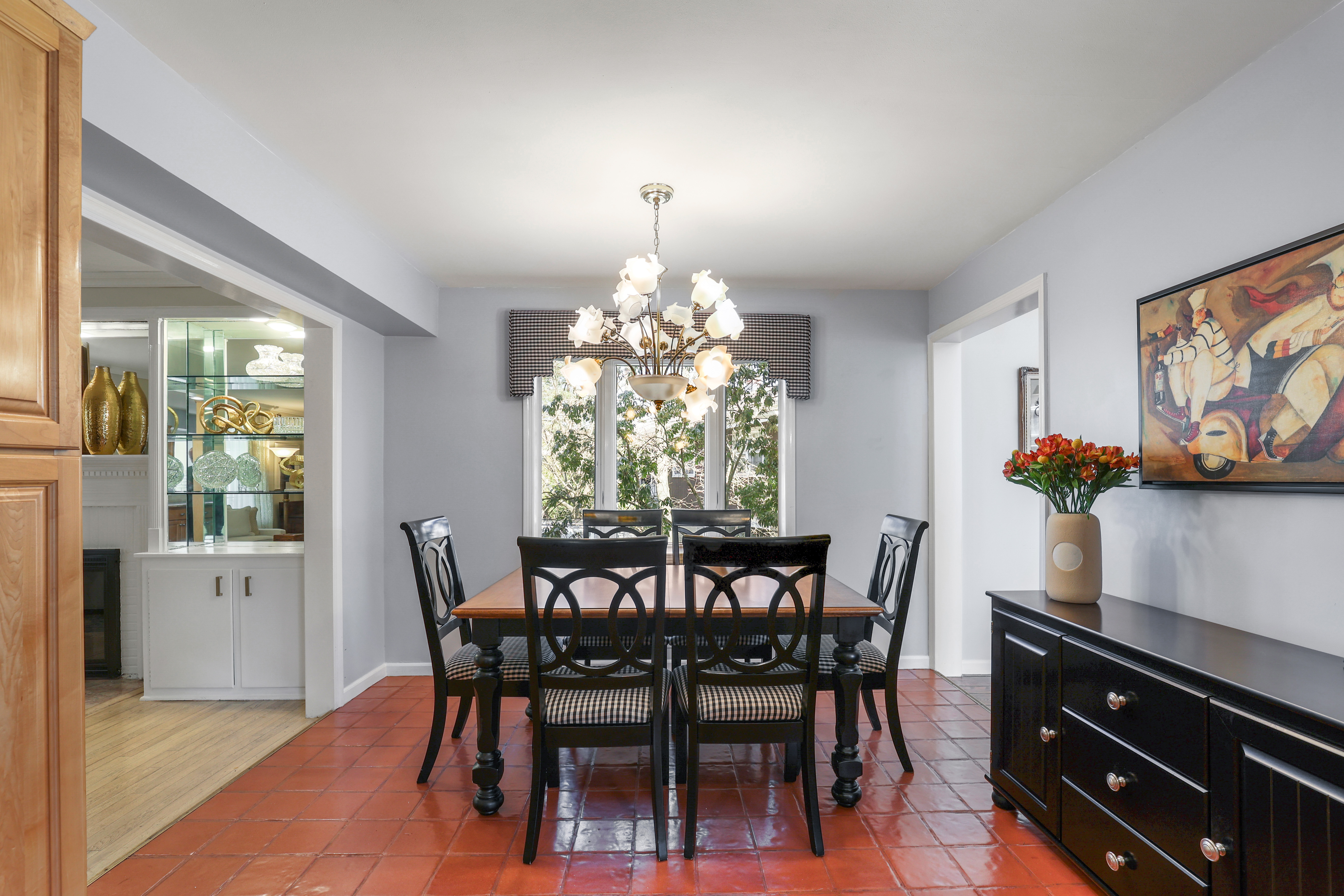 4 Livingston Road
