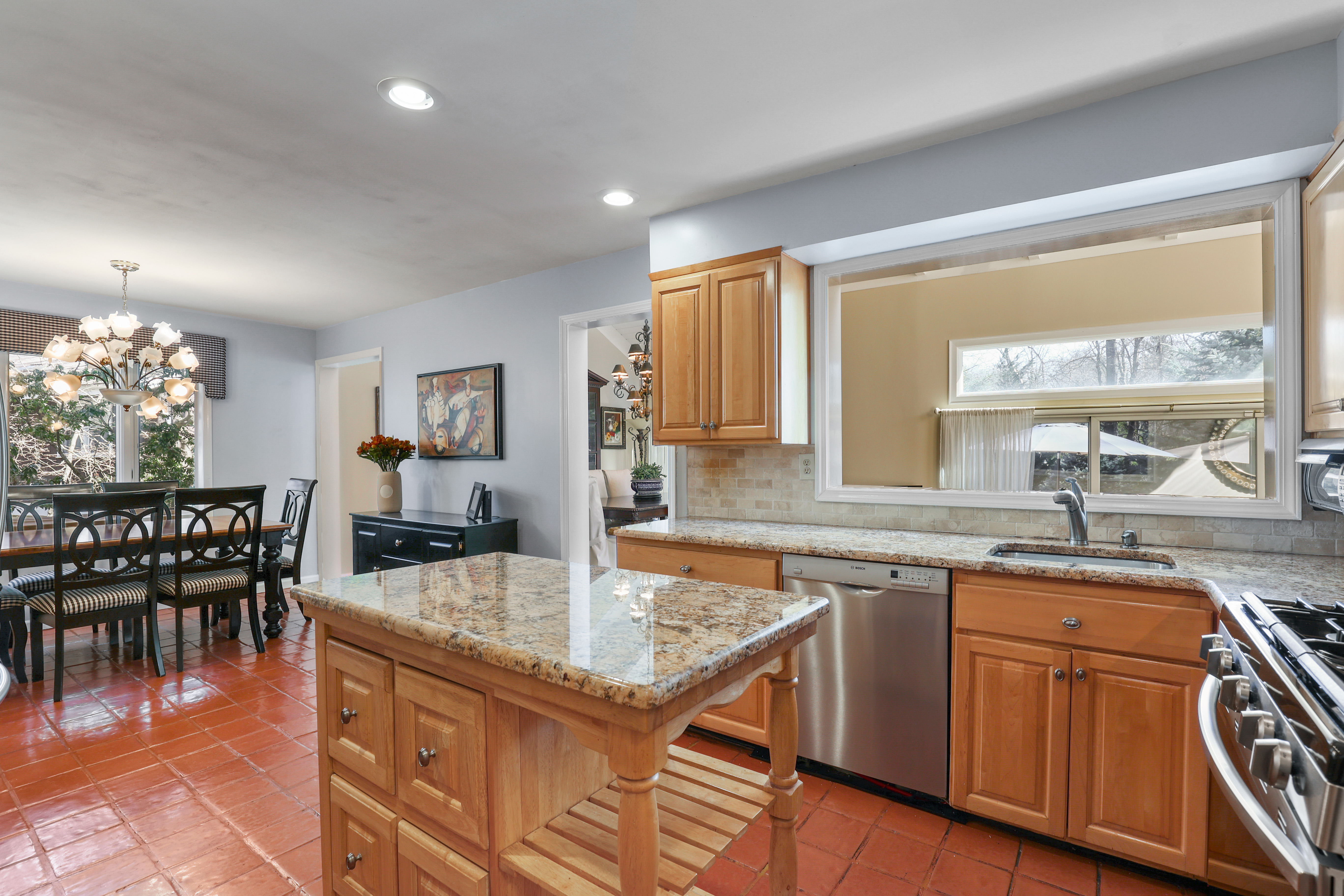 4 Livingston Road