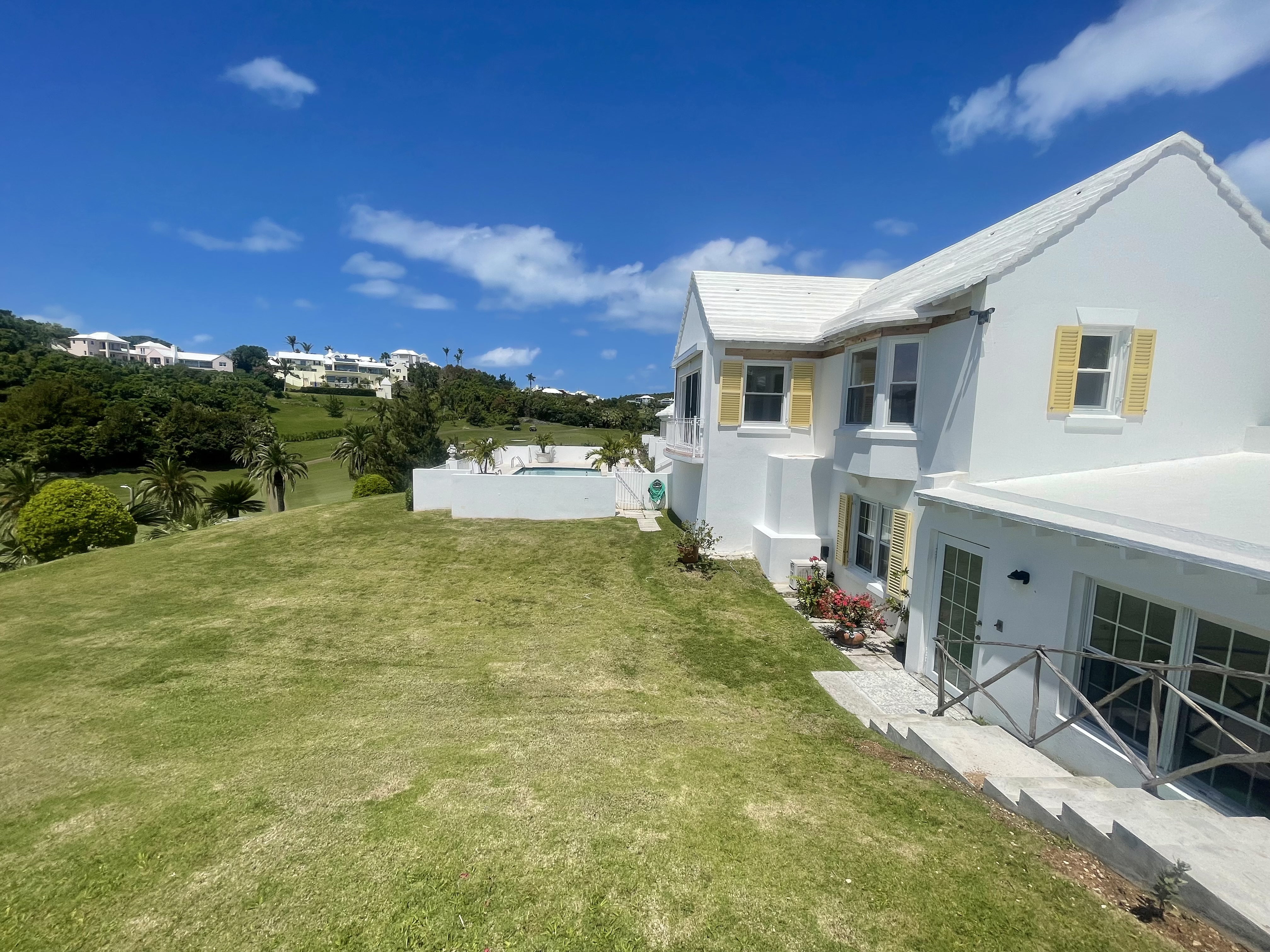 Hillside 7 Long Lane