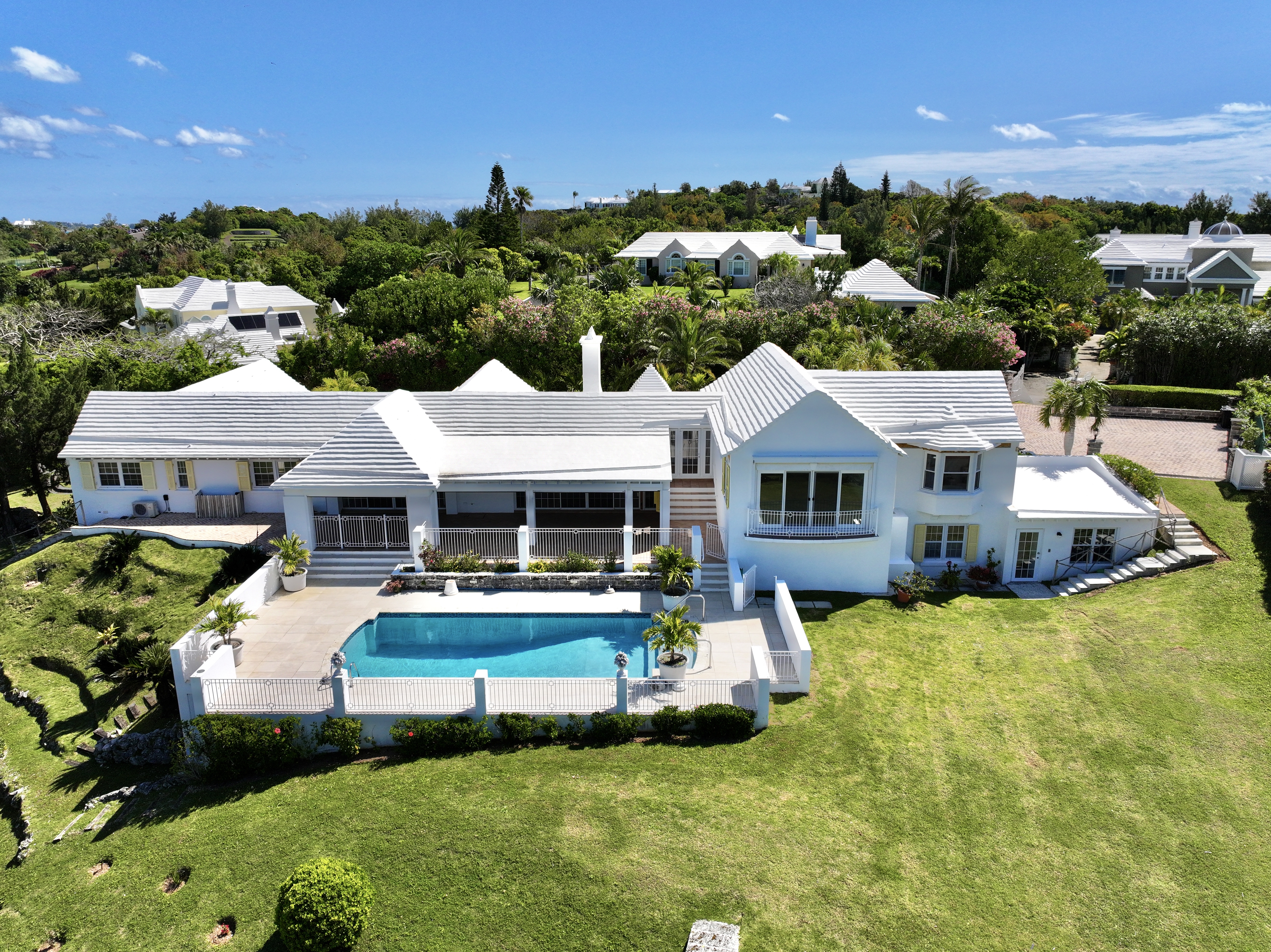 Hillside 7 Long Lane