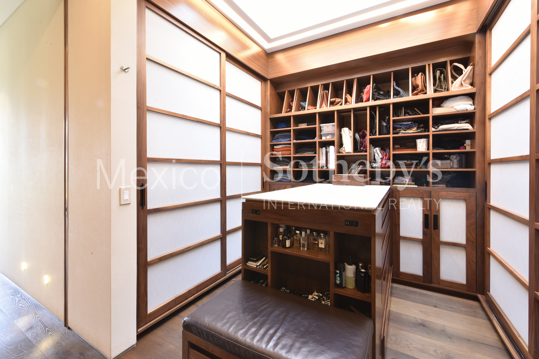 Bosques de la Lomas Bosque de Olmos