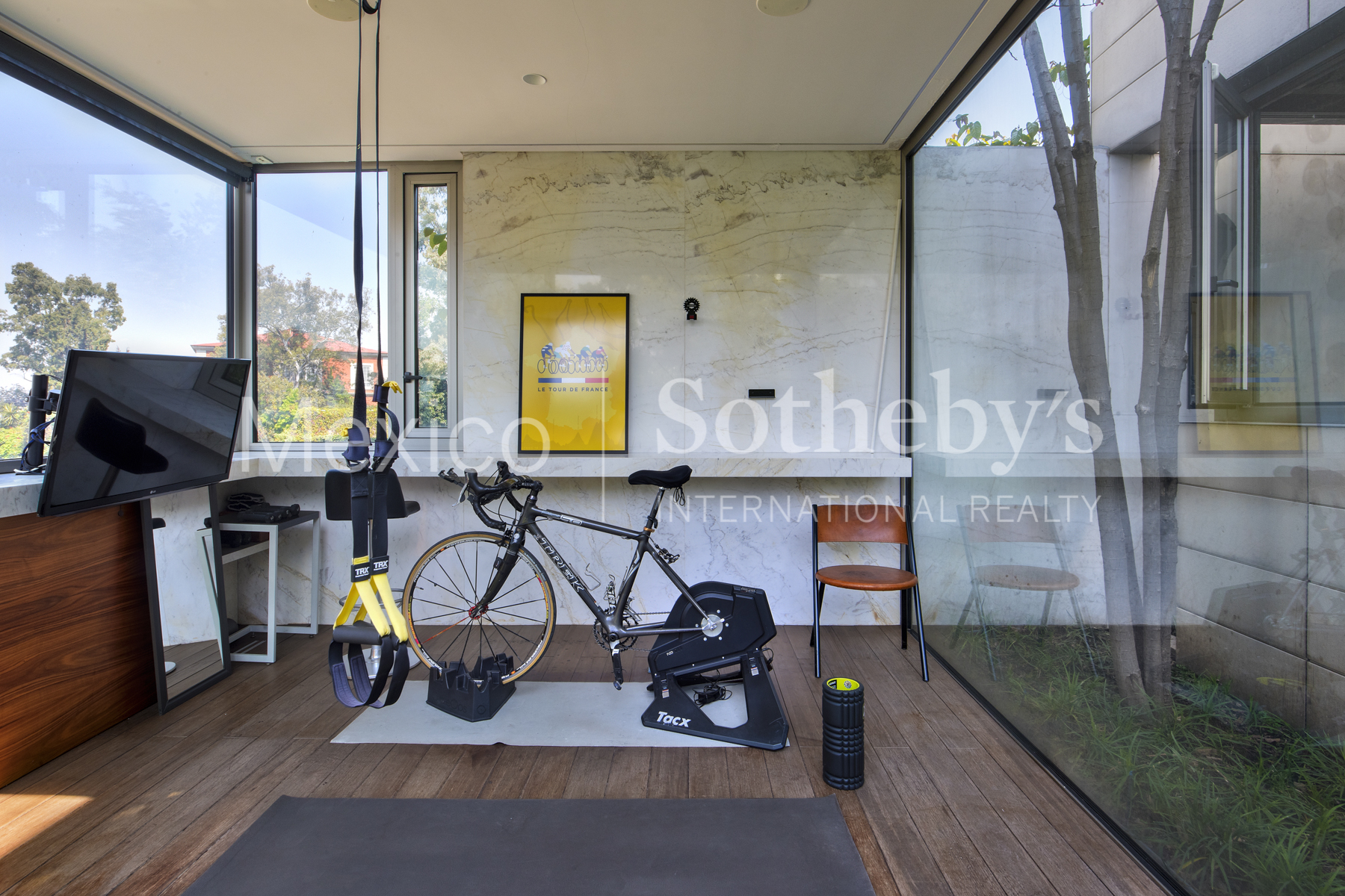 Bosques de la Lomas Bosque de Olmos