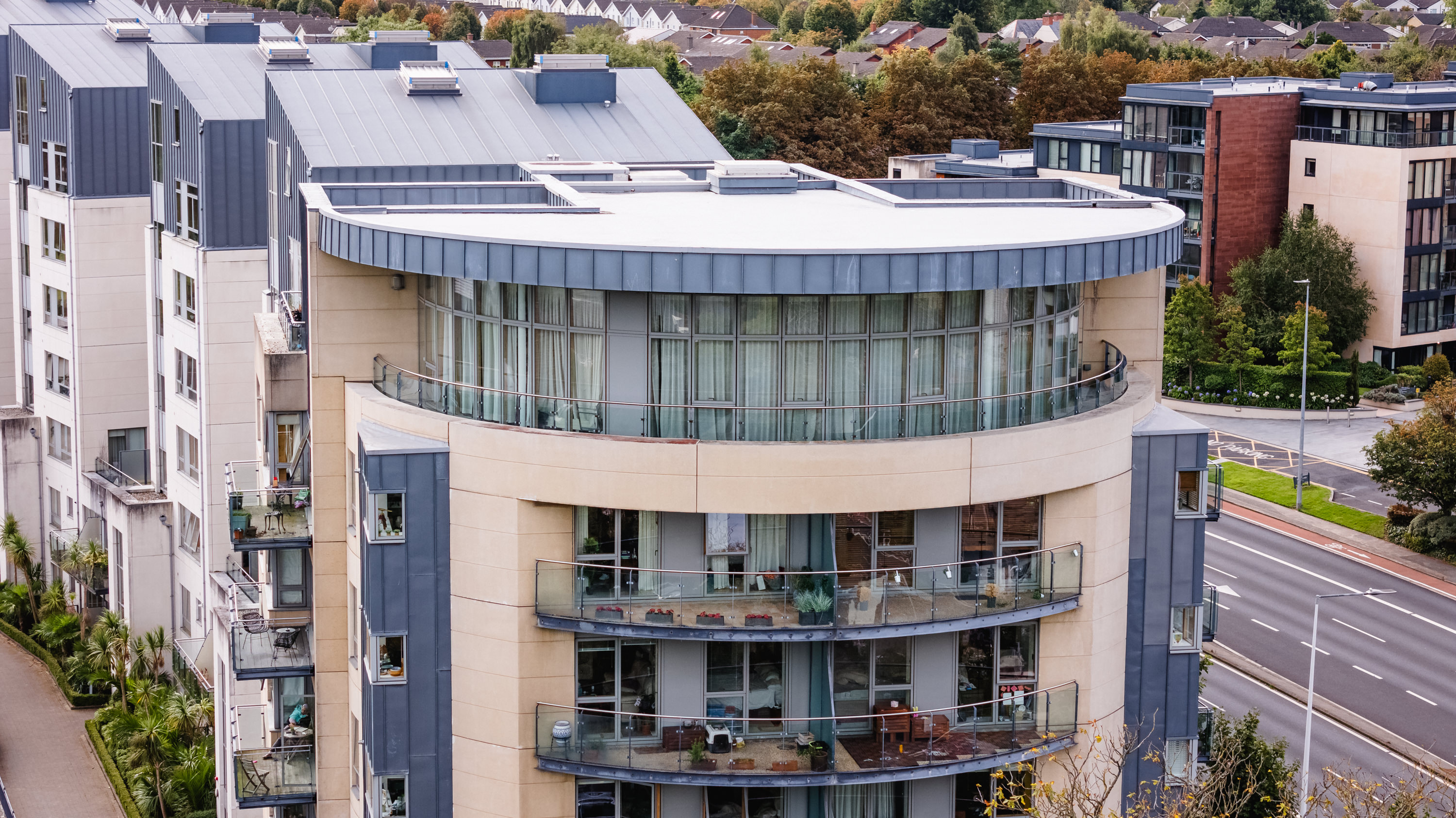 Penthouse 215 Beechwood Court  