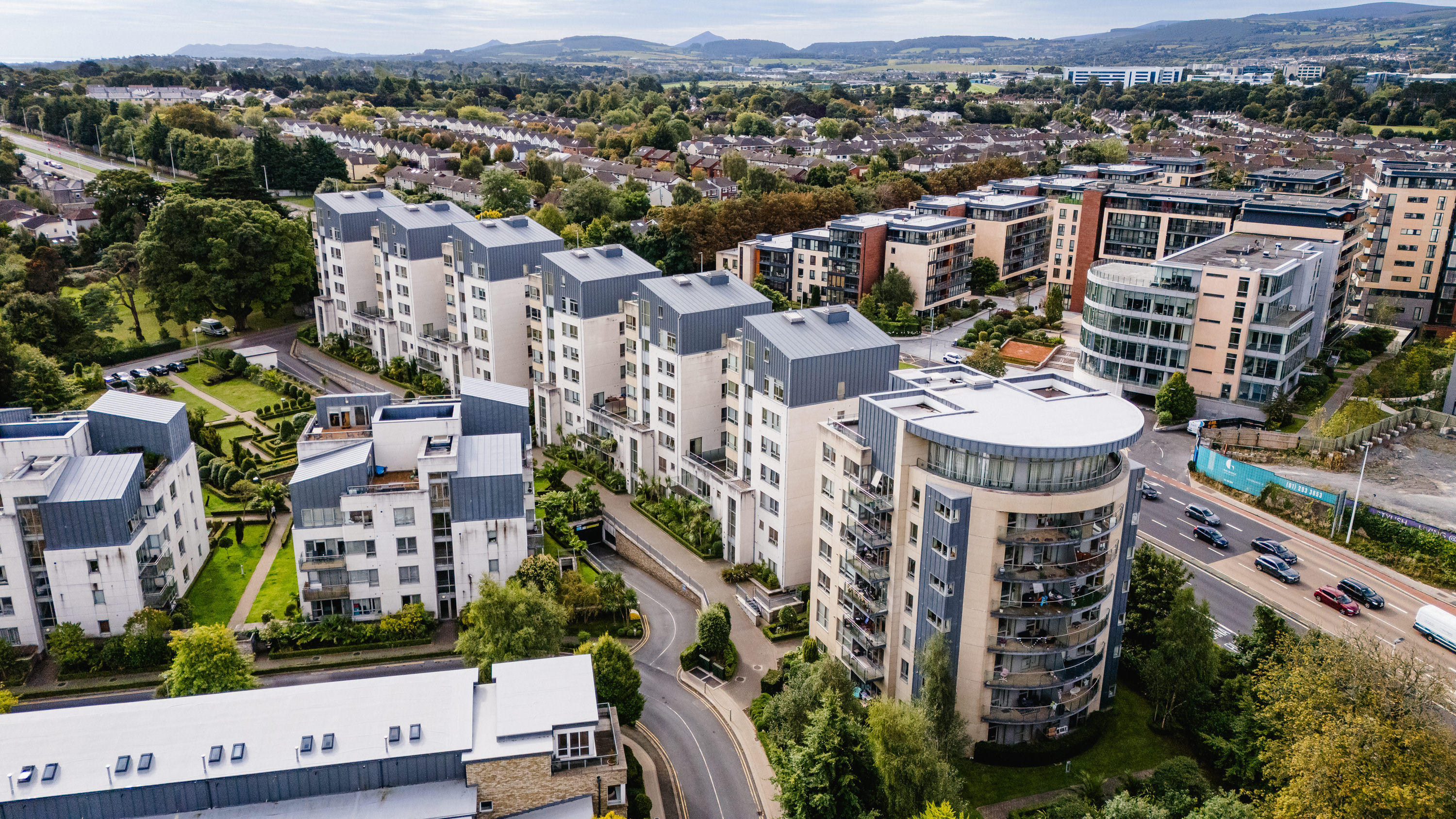Penthouse 215 Beechwood Court  