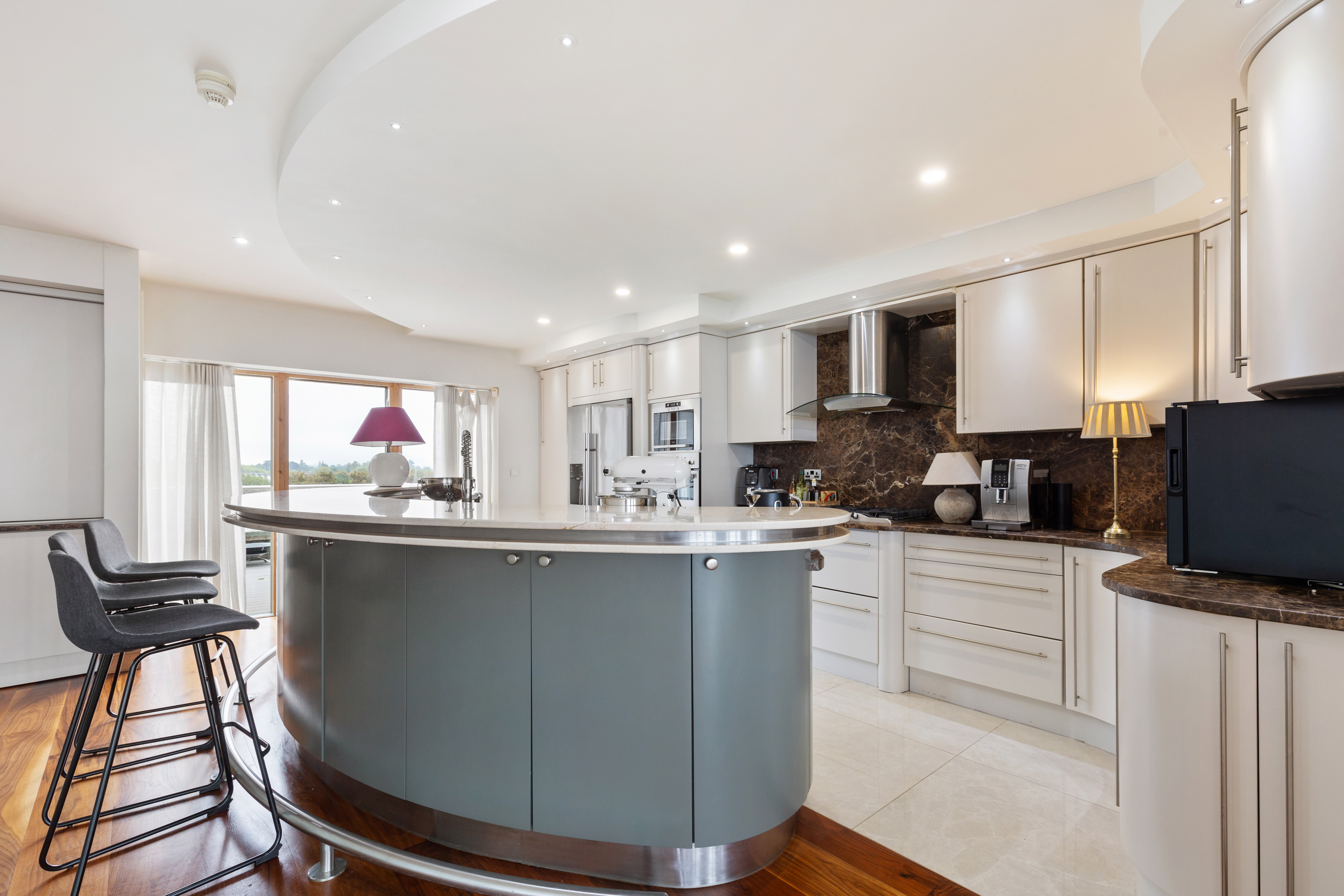 Penthouse 215 Beechwood Court  