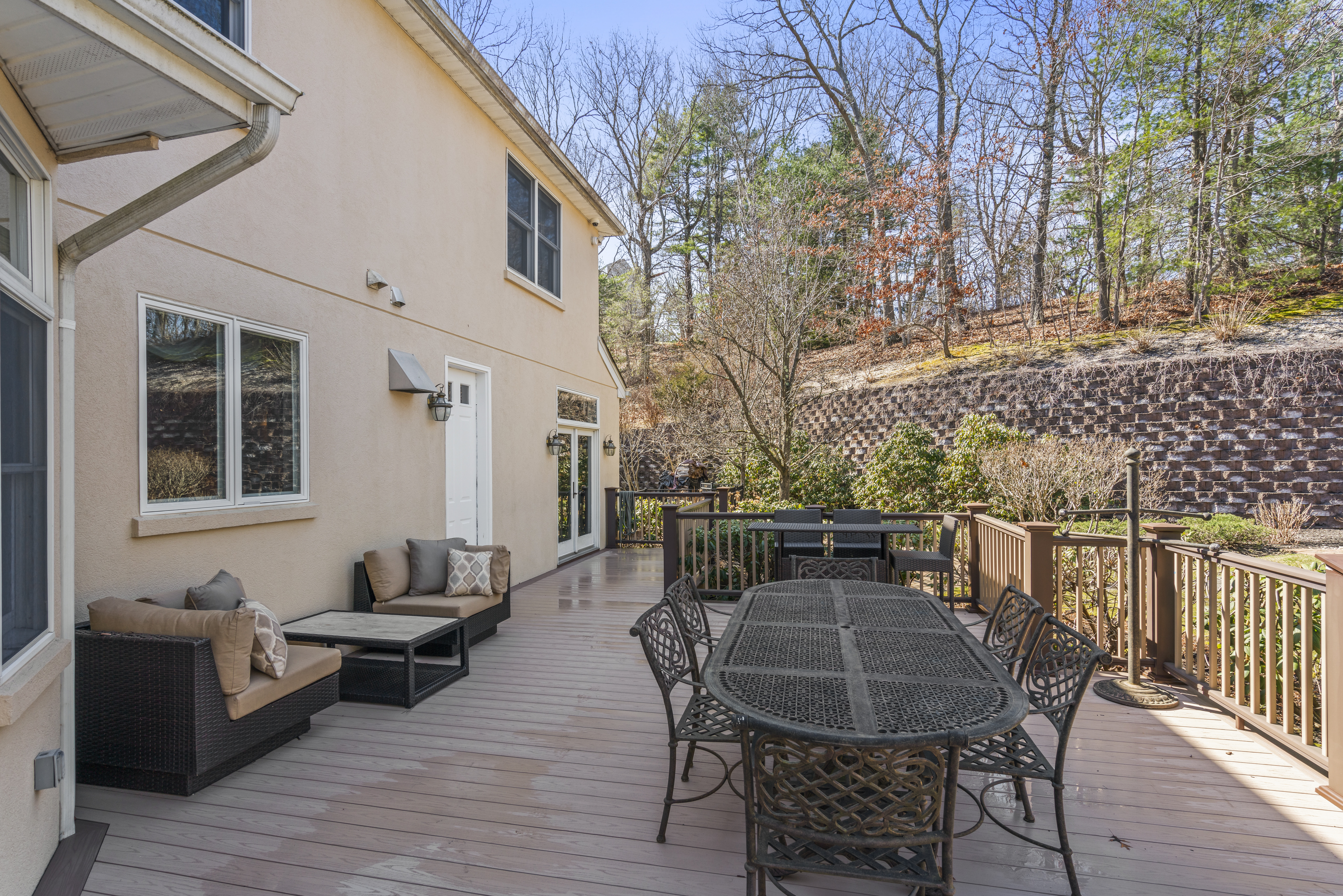 4 Indian Hill Court 