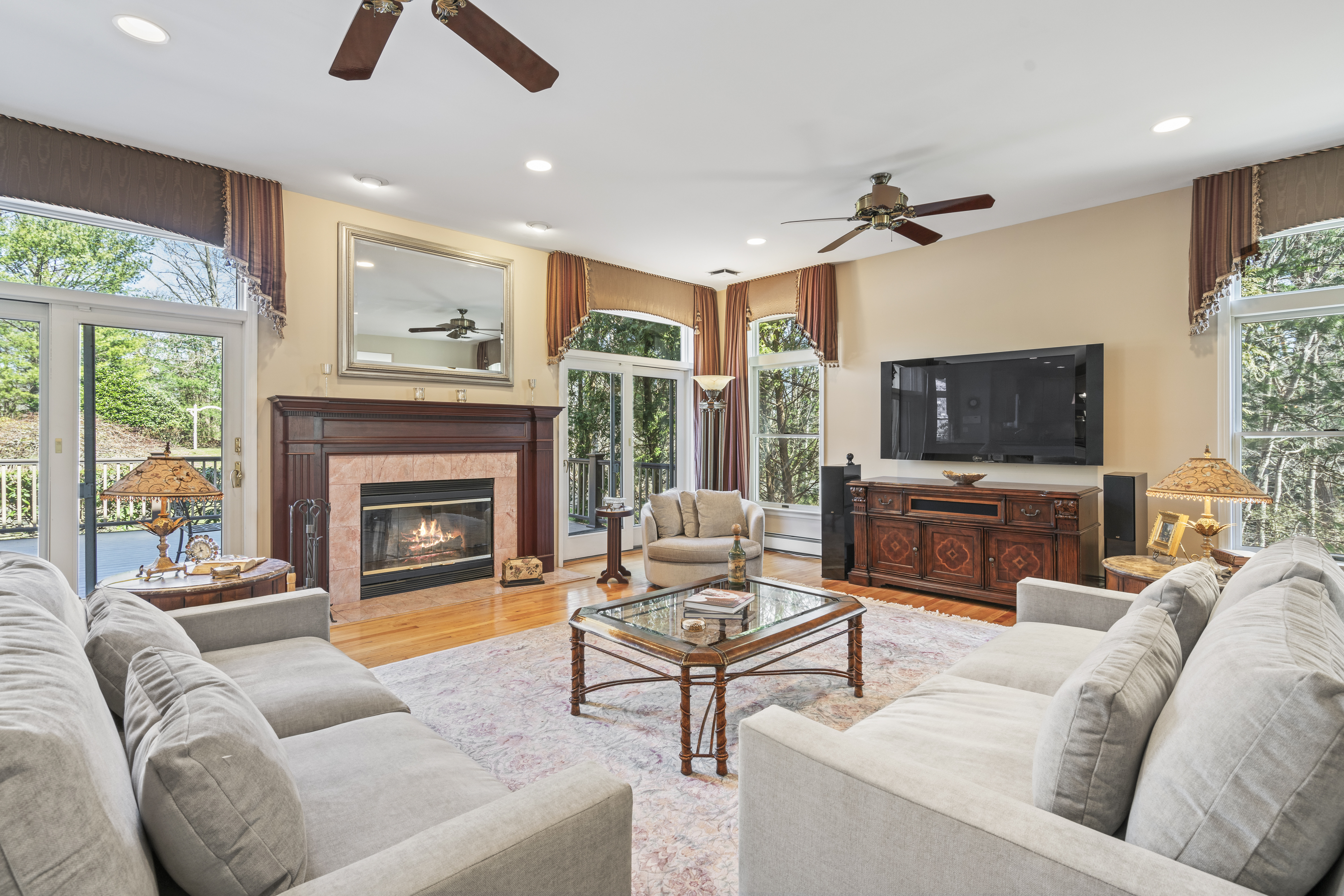 4 Indian Hill Court 
