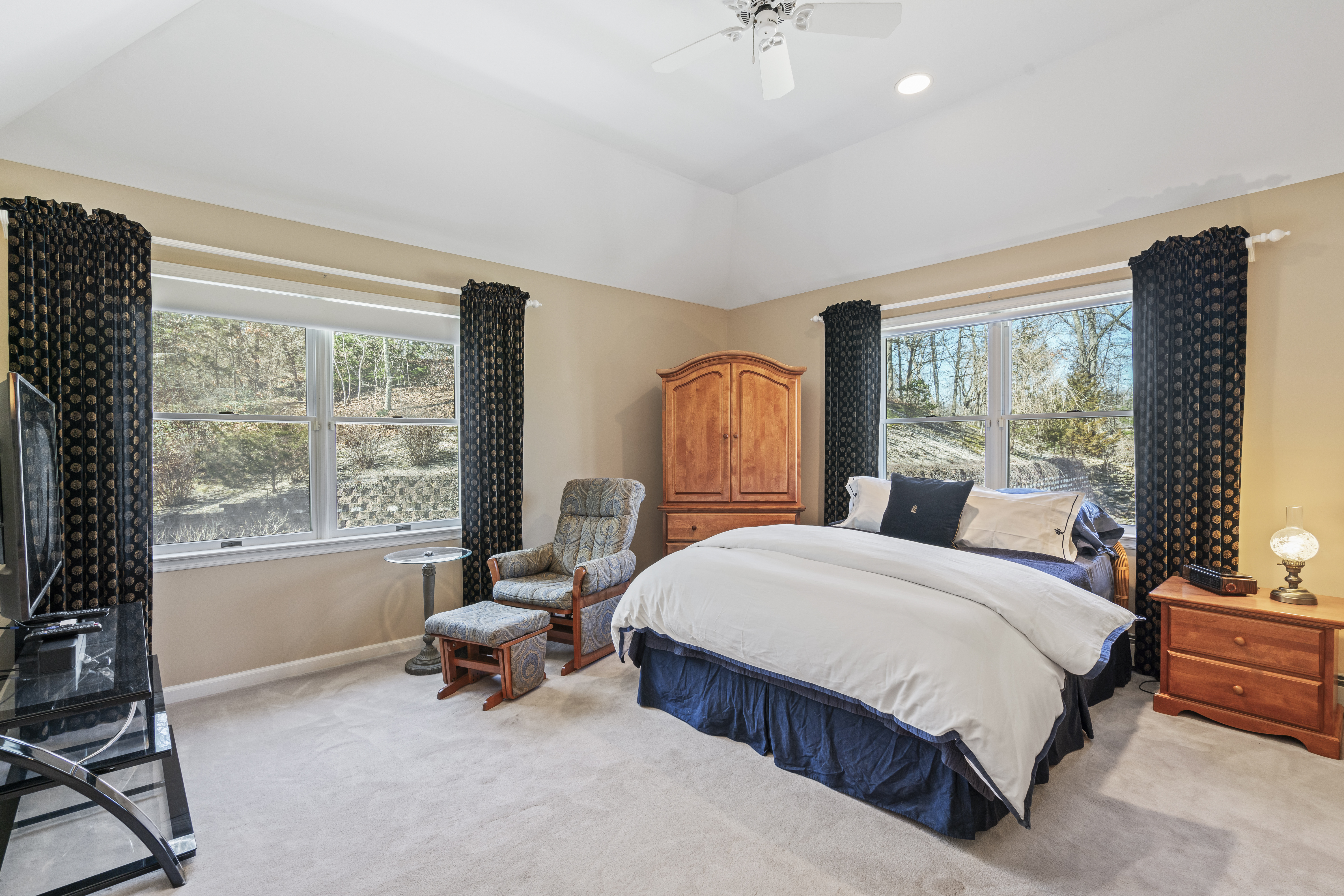 4 Indian Hill Court 