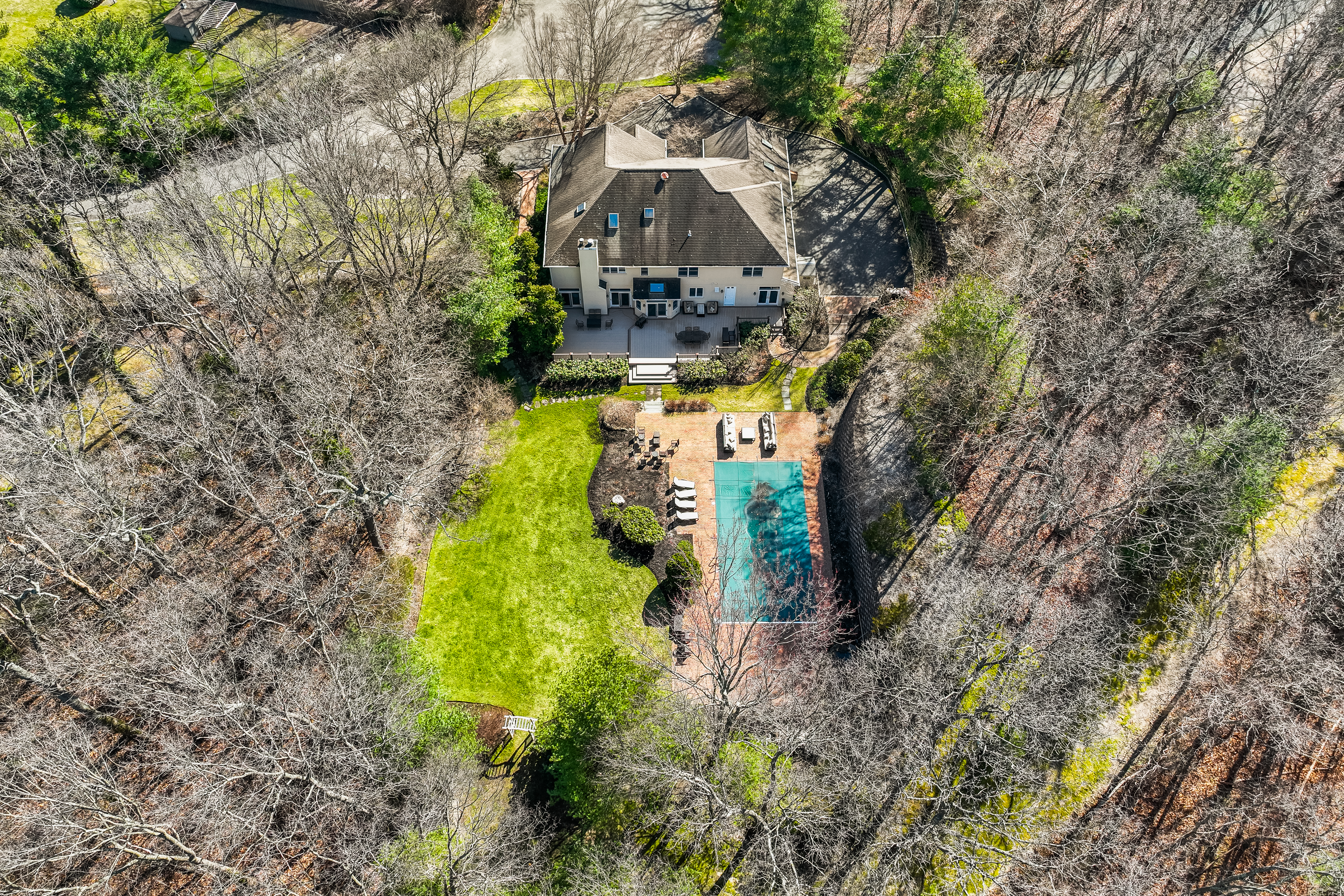 4 Indian Hill Court 