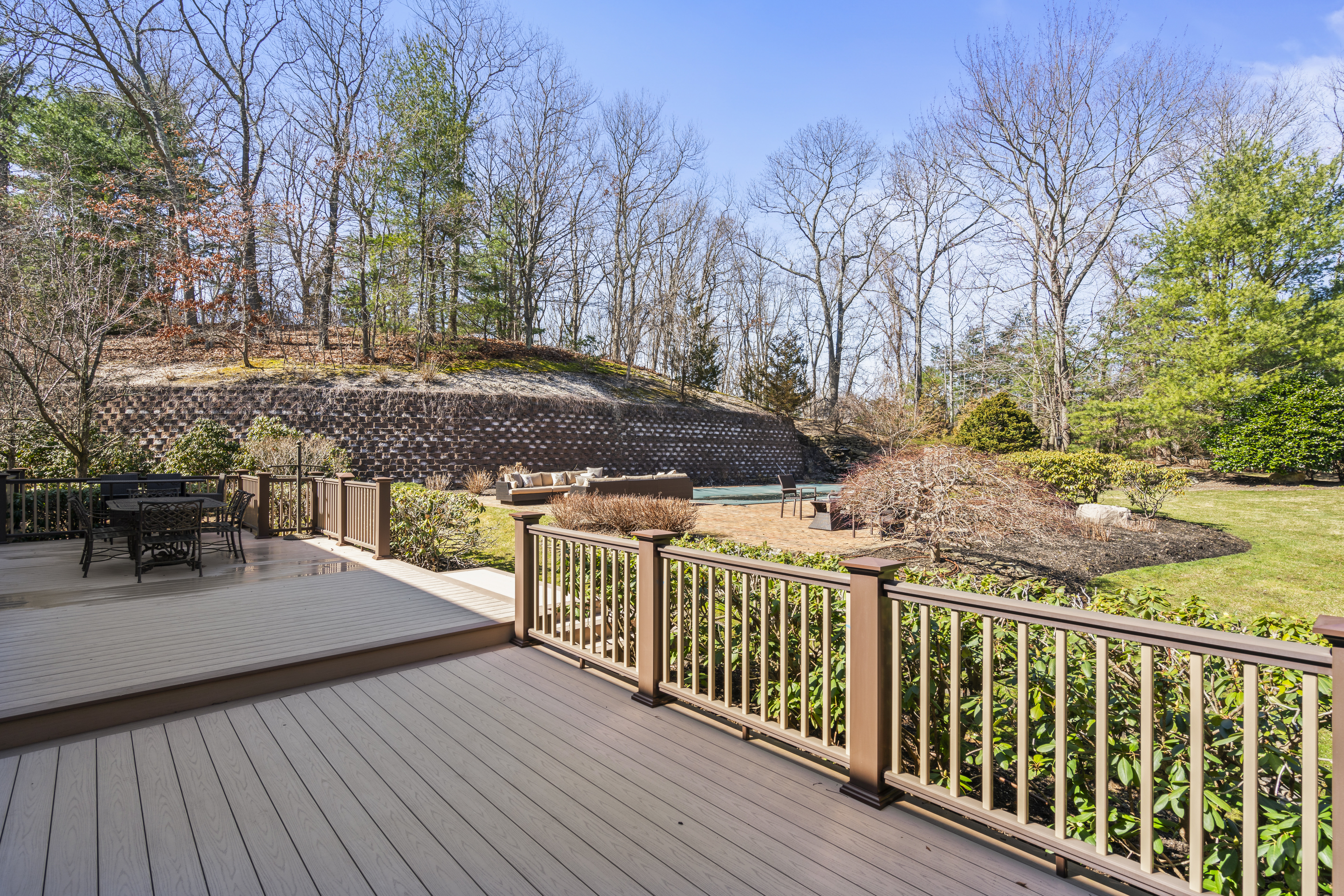 4 Indian Hill Court 
