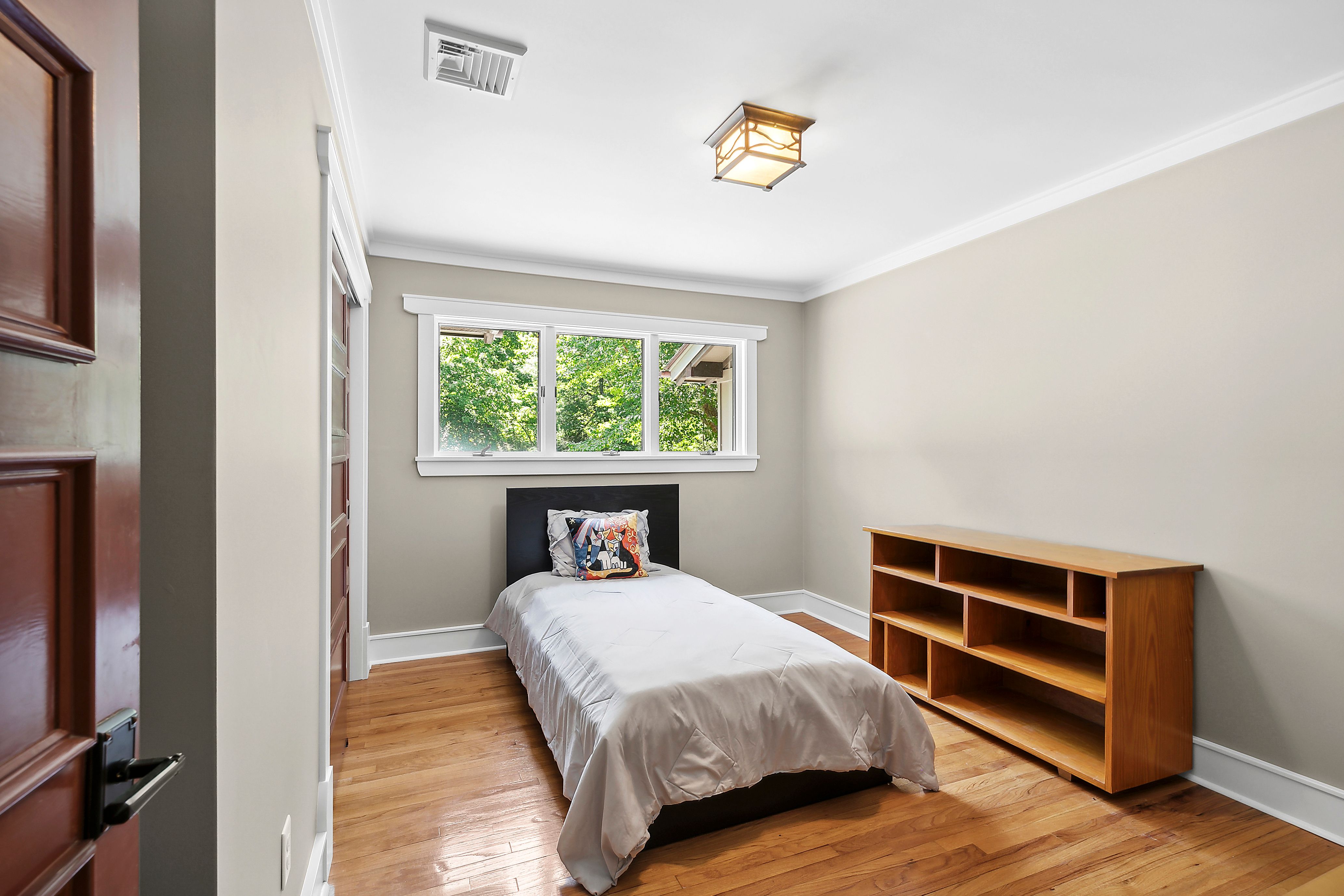 13 Flax Pond Woods Road 